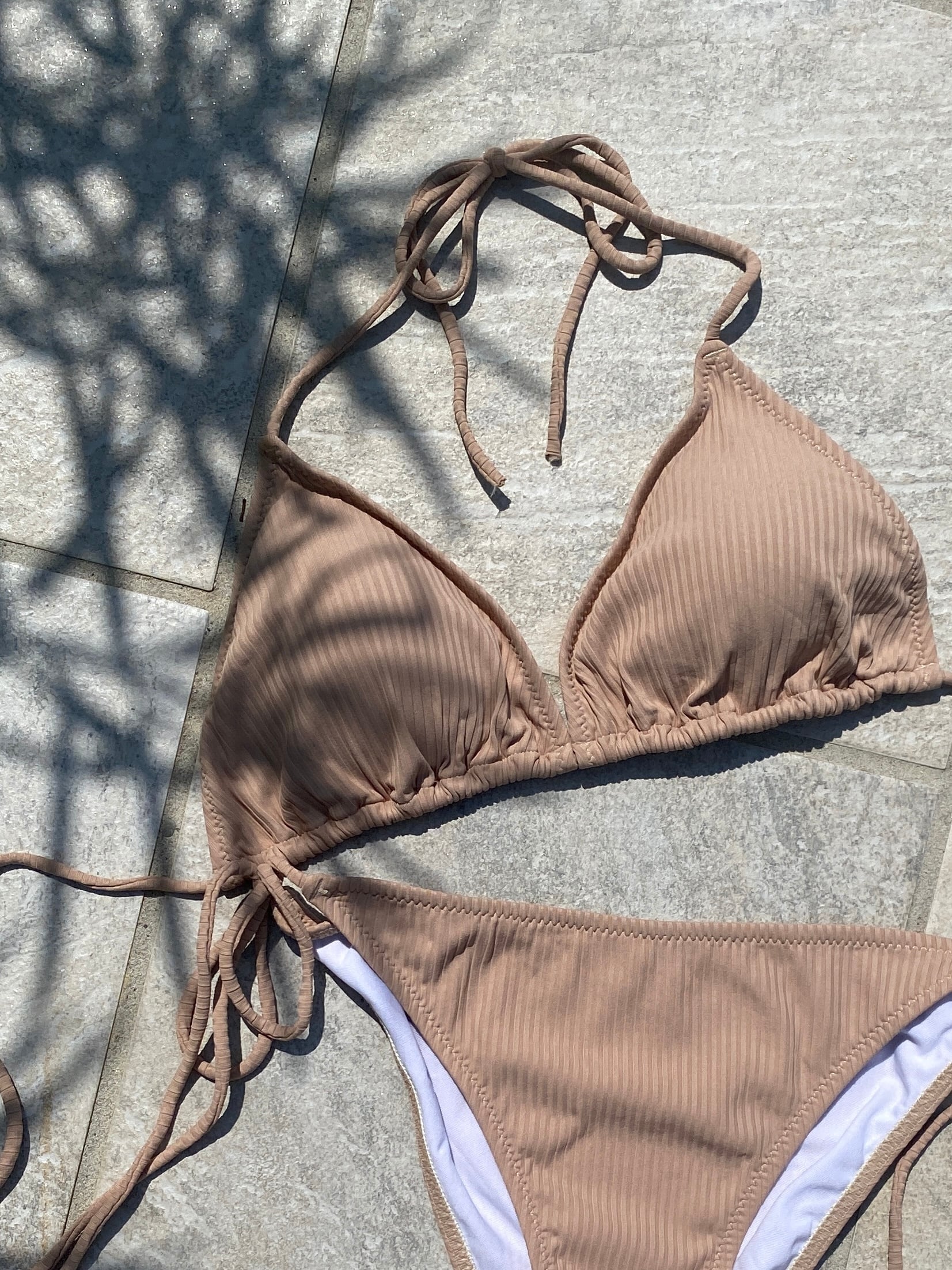 ベージュビキニ Rib triangle bikini (beige) | AnZie