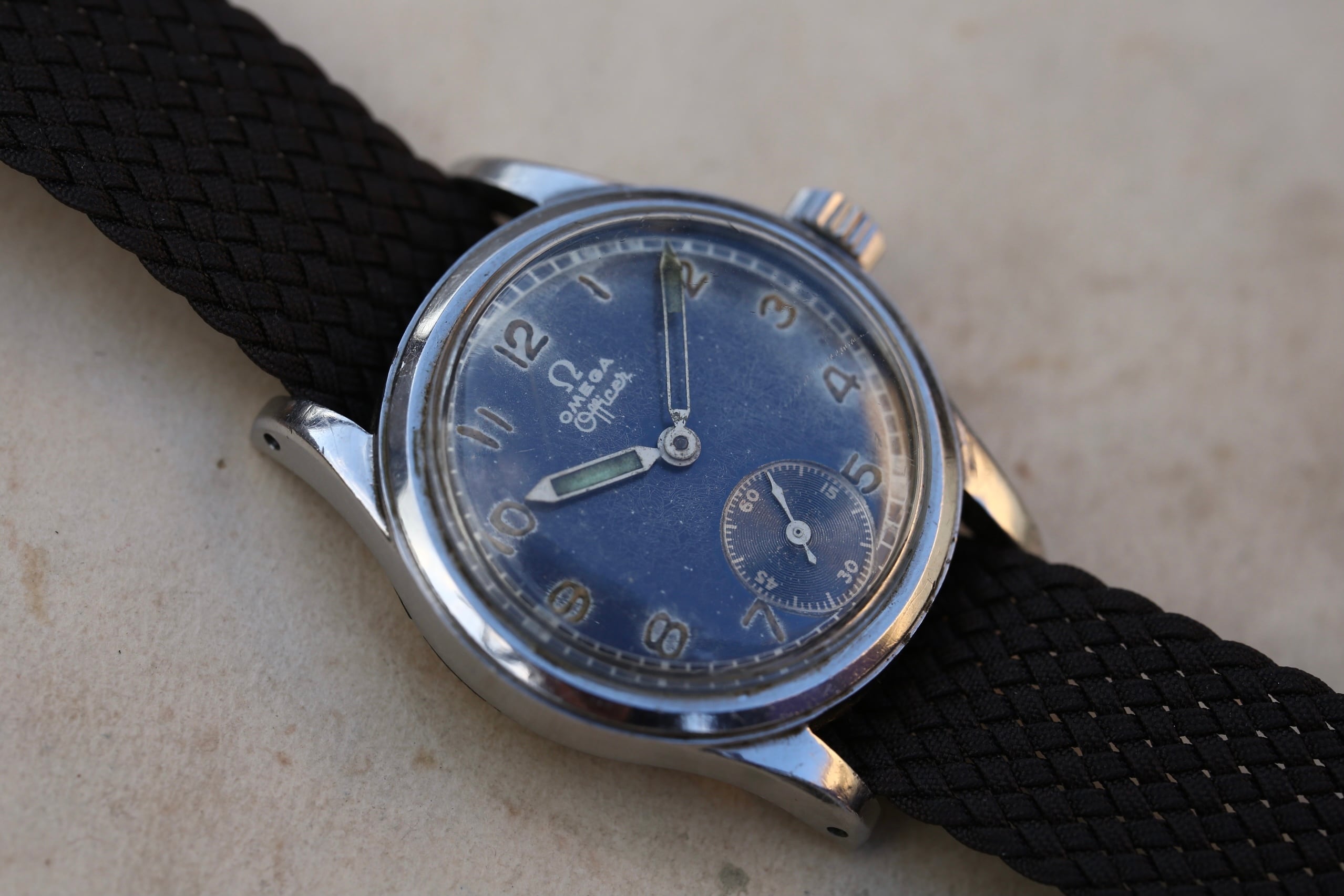 OMEGA】 1940's オメガ オフィサー スェーデン仕様 ブラックダイヤル