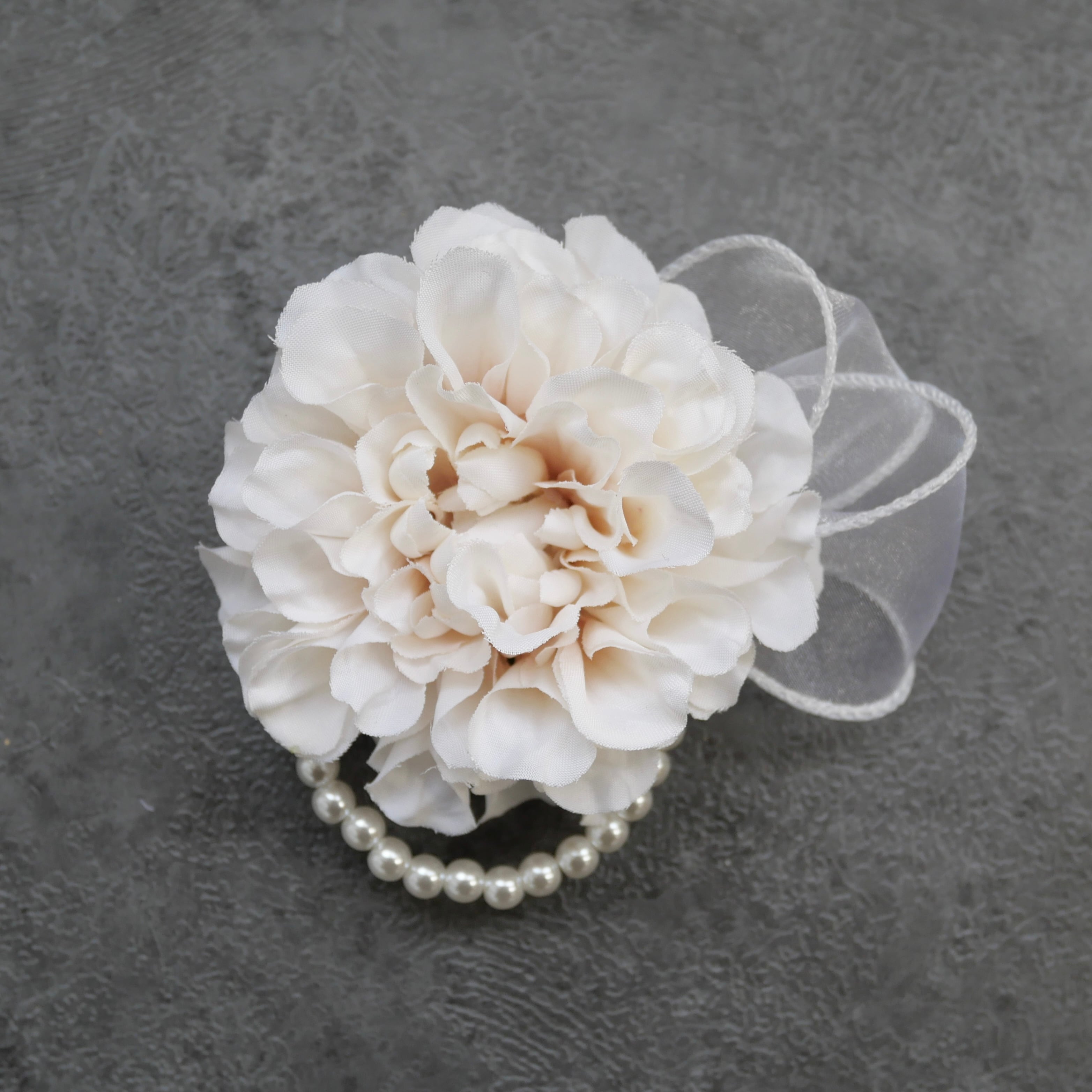艶めくパールとリボンのコサージュ♡クリームホワイト