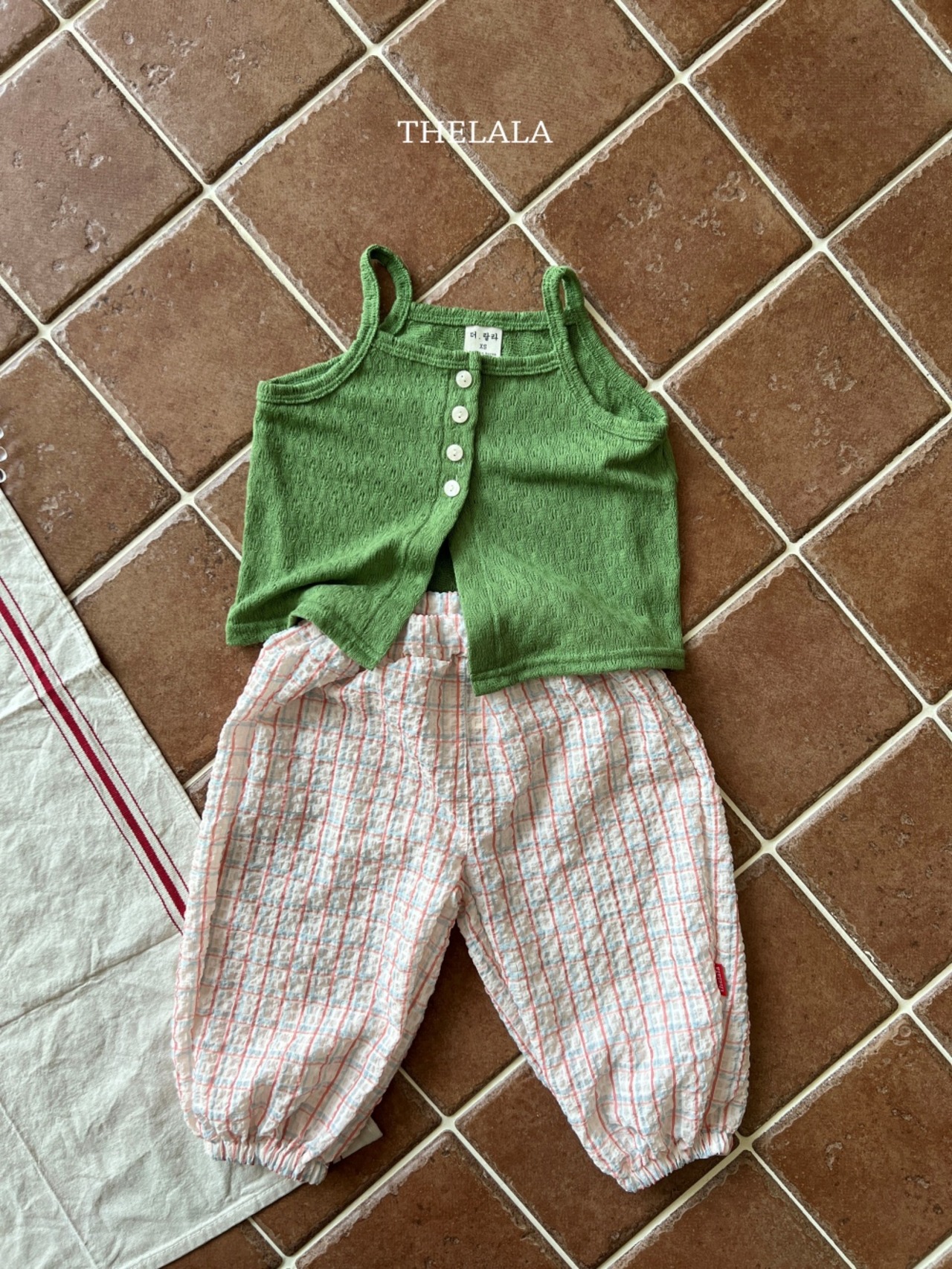 [THELALA] Green Sleeveless / [더랄라] 초록이나시
