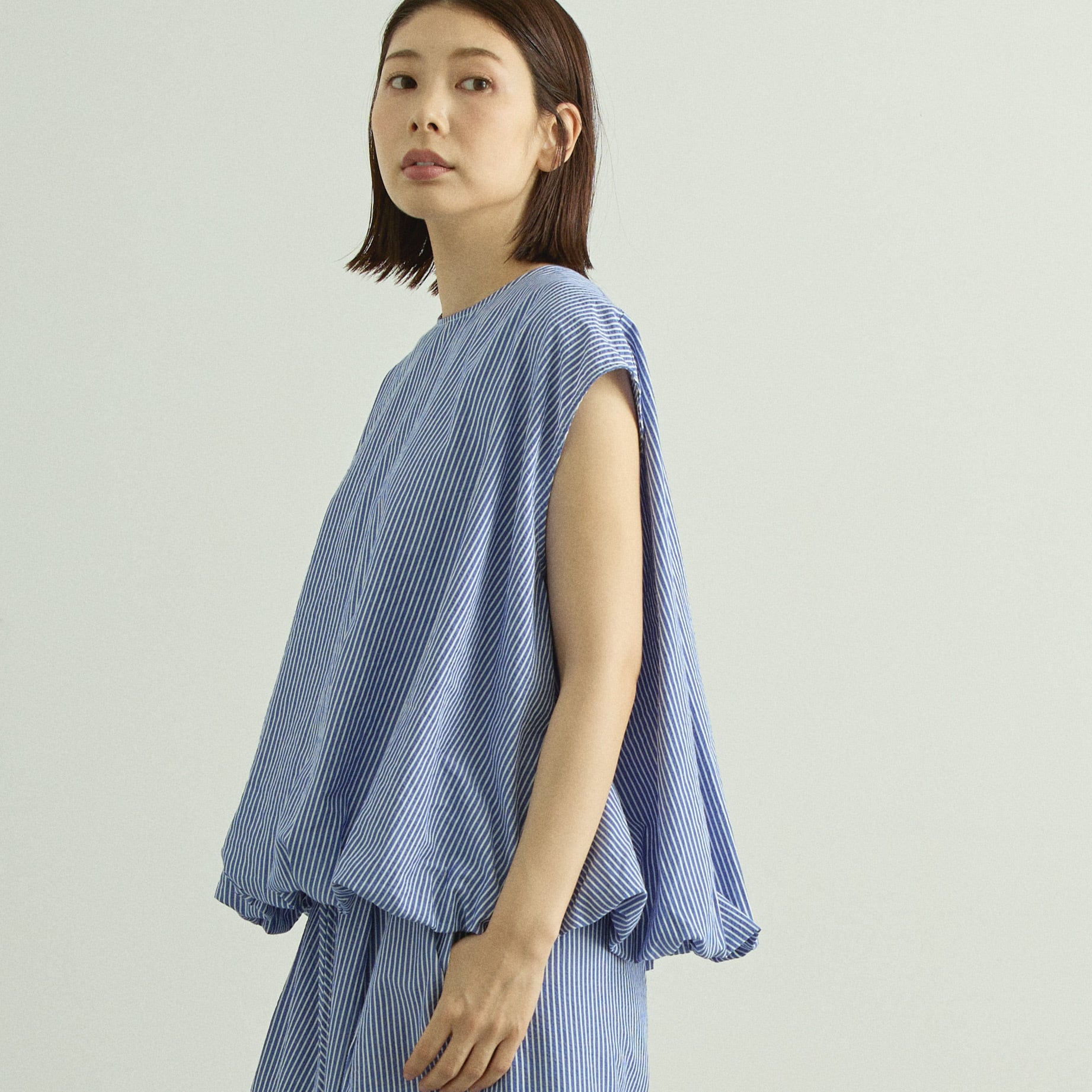 サッカーストライプ バルーンブラウス|体型カバー