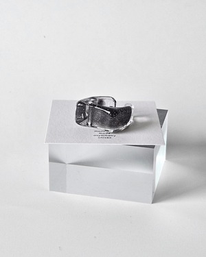 RiNG. [mag black]