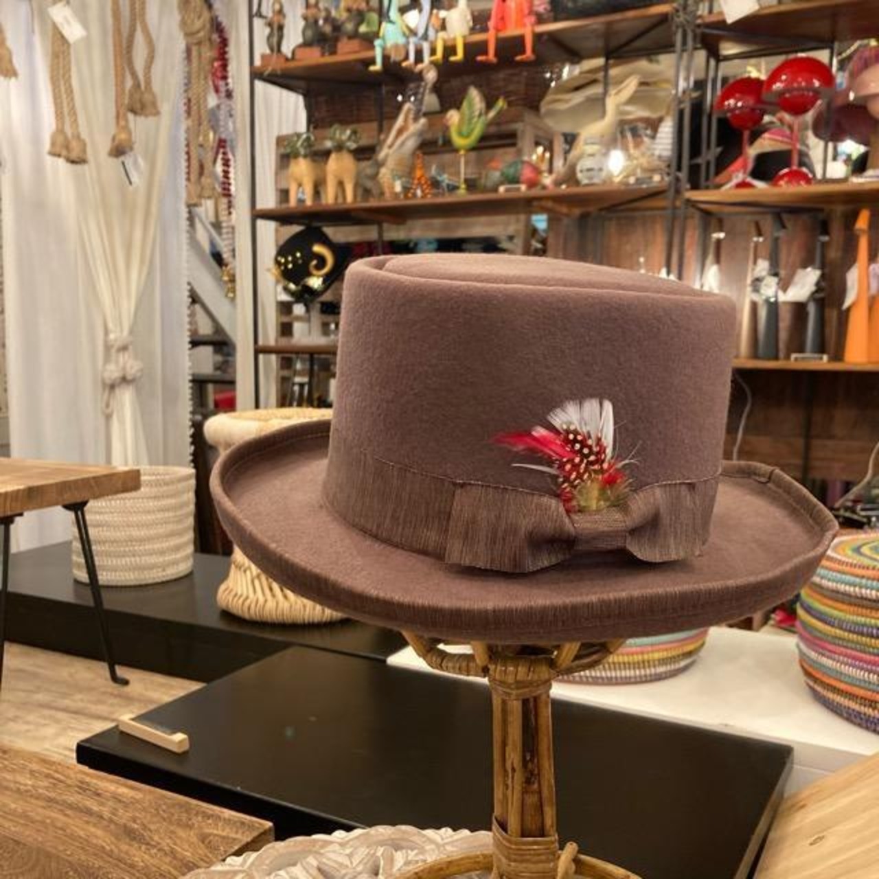 TOPANGA Accessory　羽根付ポークパイハット　ブラウン