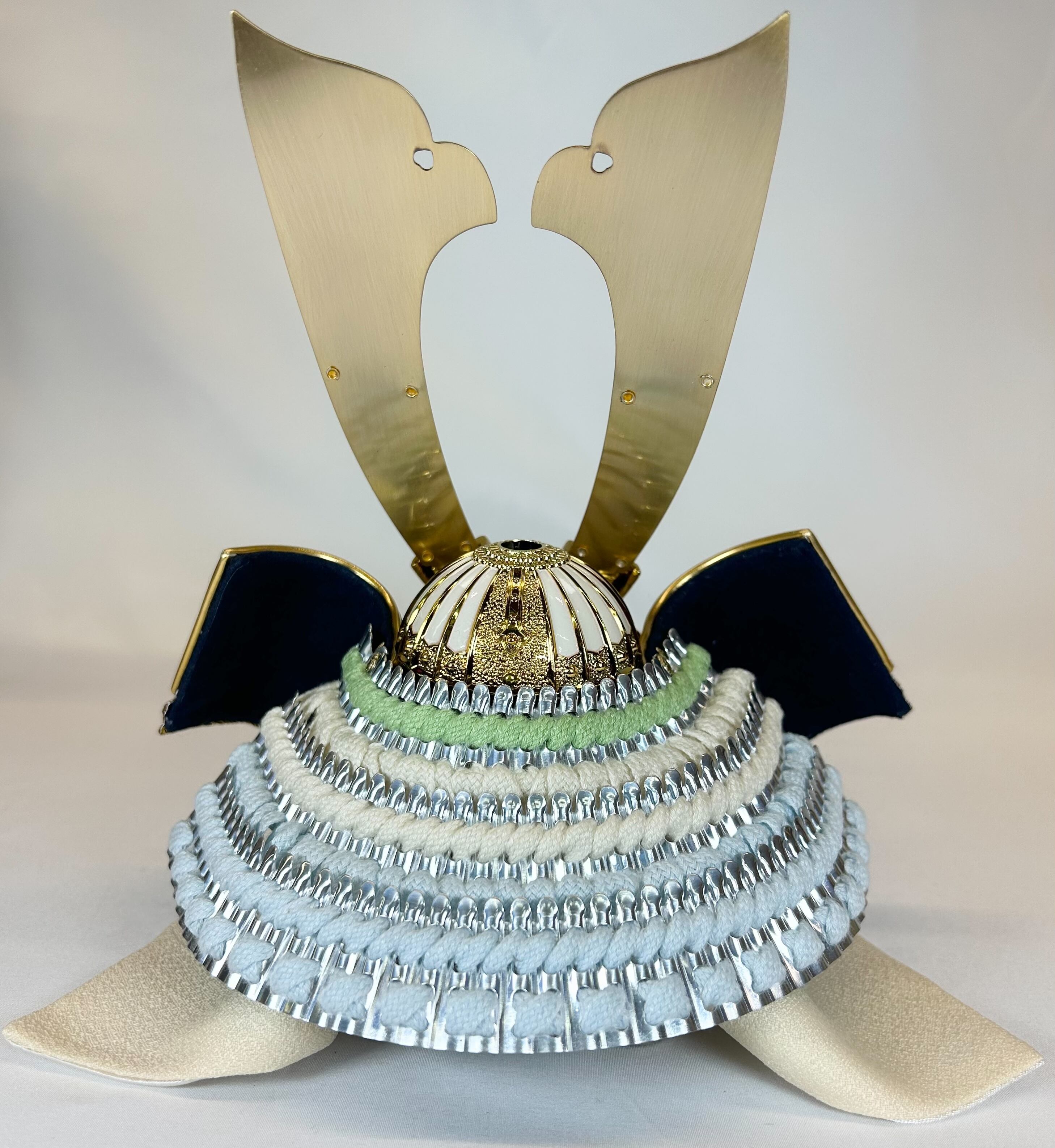 豪華 五月人形一式 兜飾り・弓太刀・屏風付き・武者人形・こどもの日