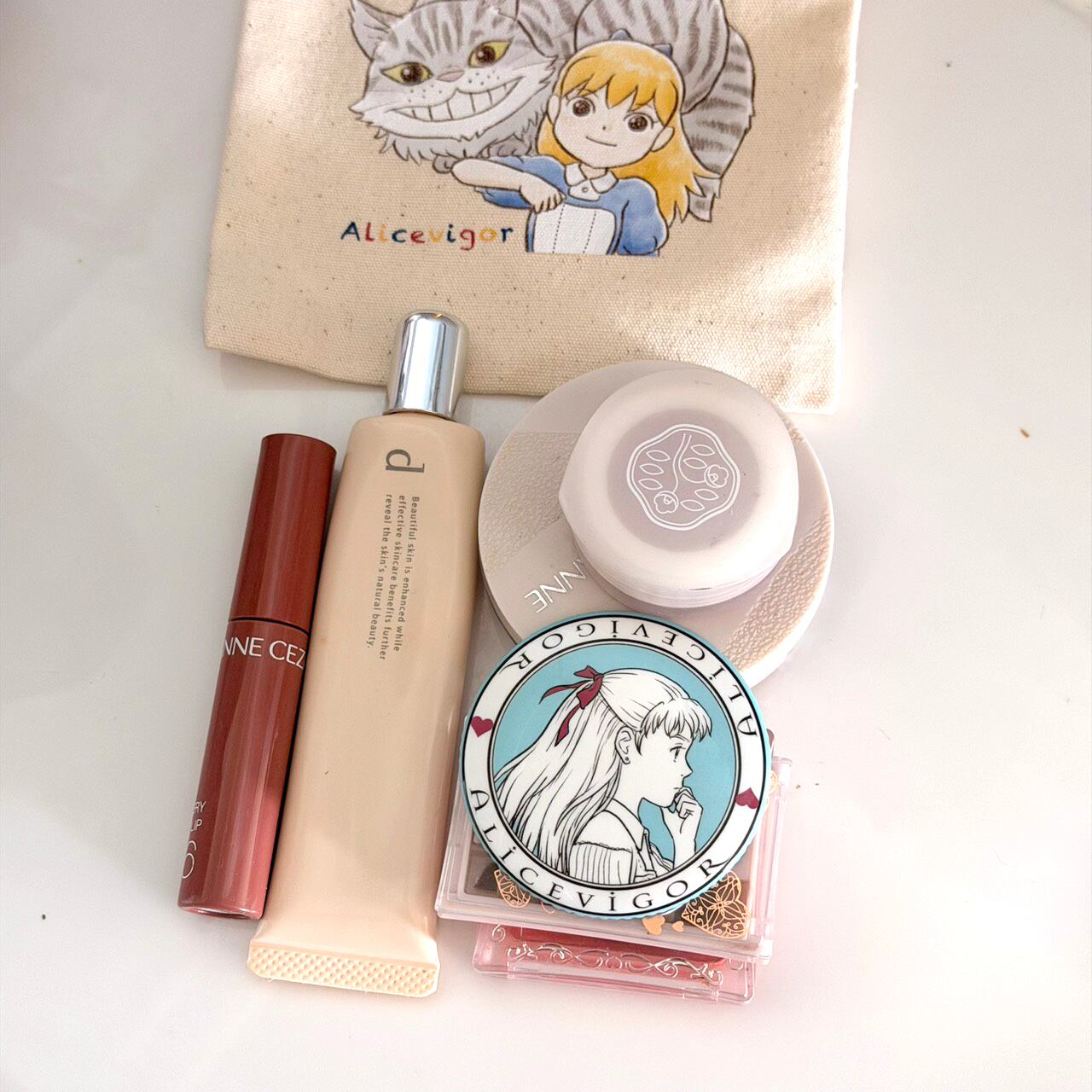 アリスとチェシャ猫のミニポーチ｜13cm角・コットン | Alicevigor