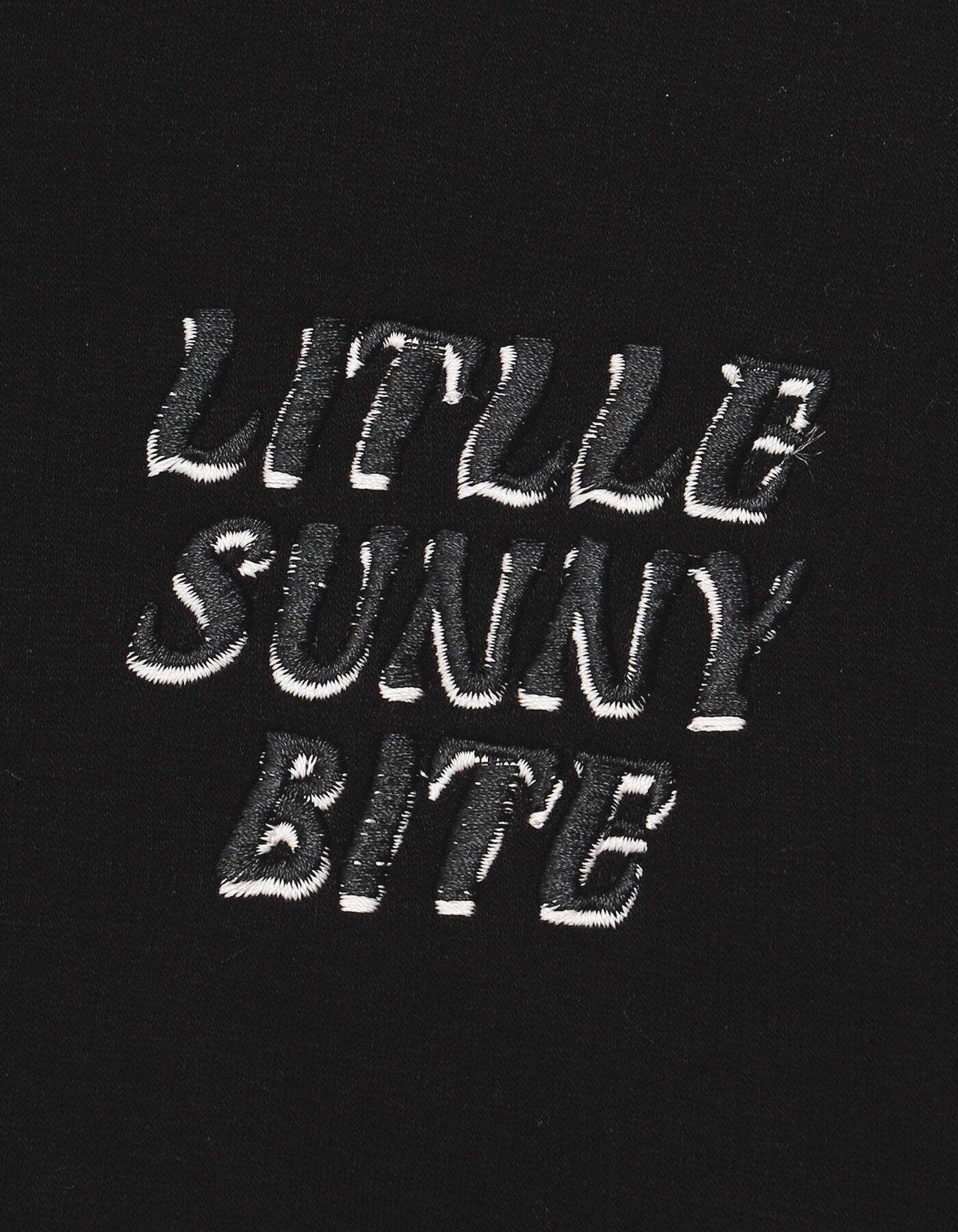 【Little sunny bite】Short logo hoodie