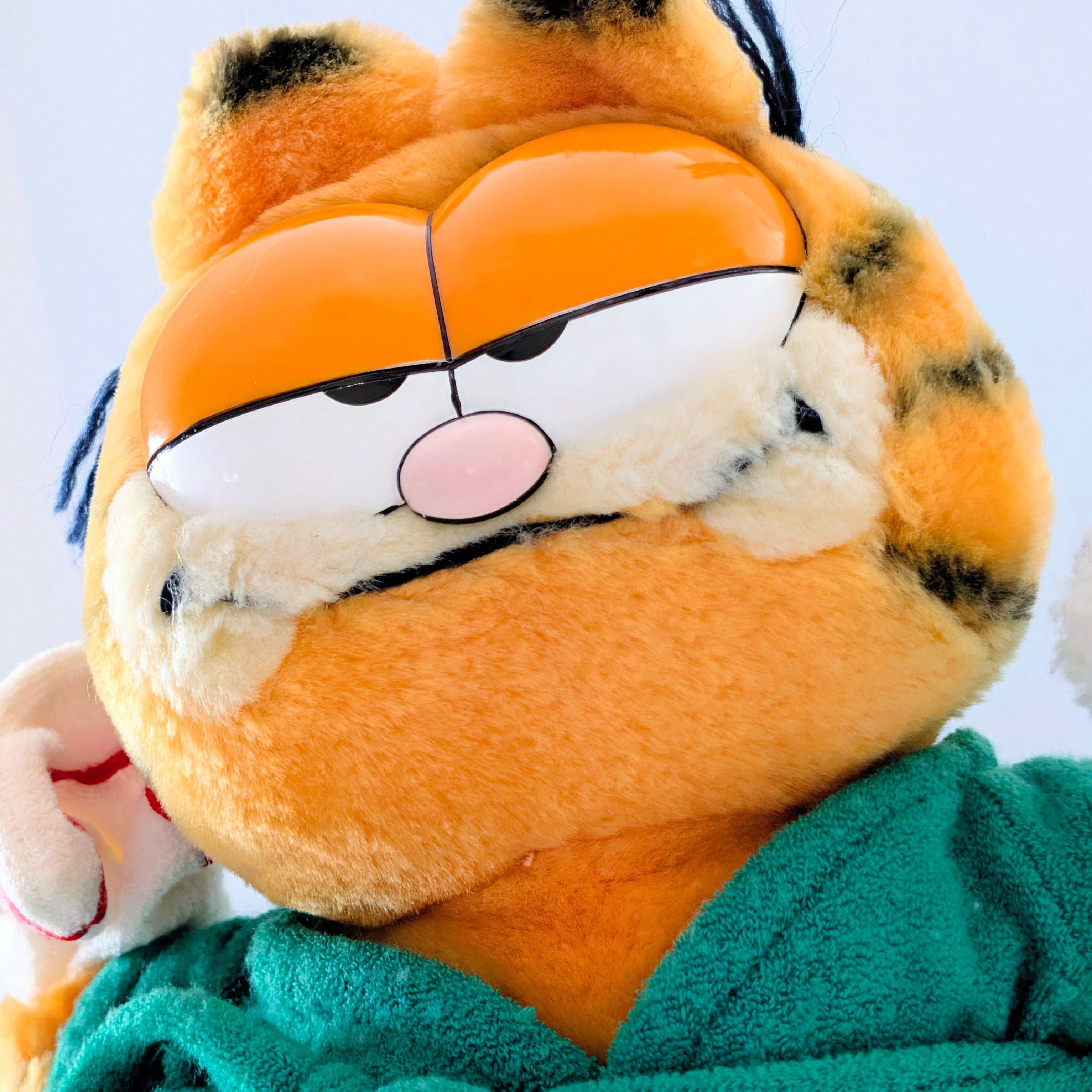☆ VINTAGE 1980年代初期 ☆【 Garfield ( ガーフィールド ) 】『 Zzz... オヤスミ歯磨きガーフィールド 』ぬいぐるみ プラッシュ plush 1980年代年製 〚アメリカン雑貨 アメトイ〛