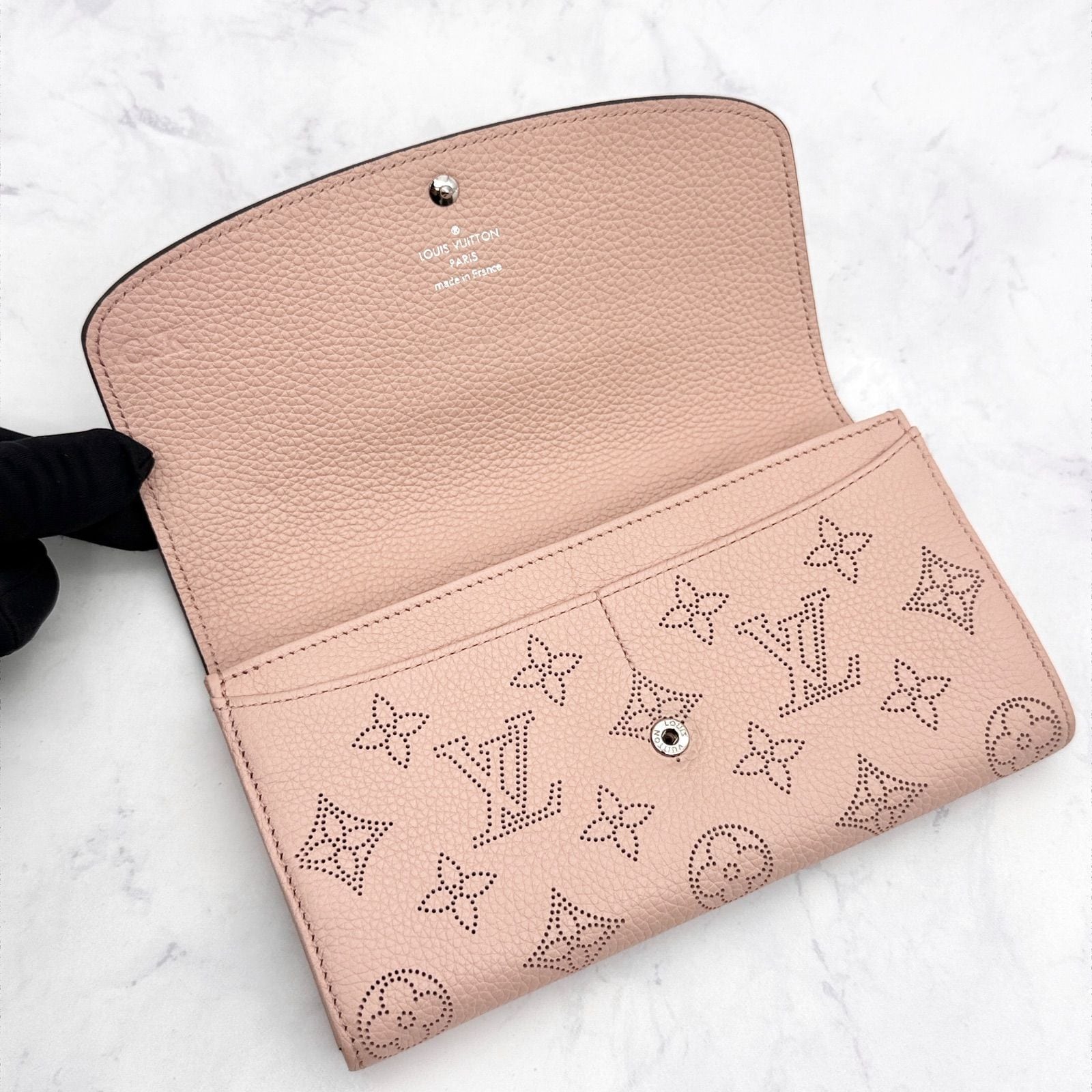 新品級】ルイヴィトン マヒナ ポルトフォイユ イリス 長財布