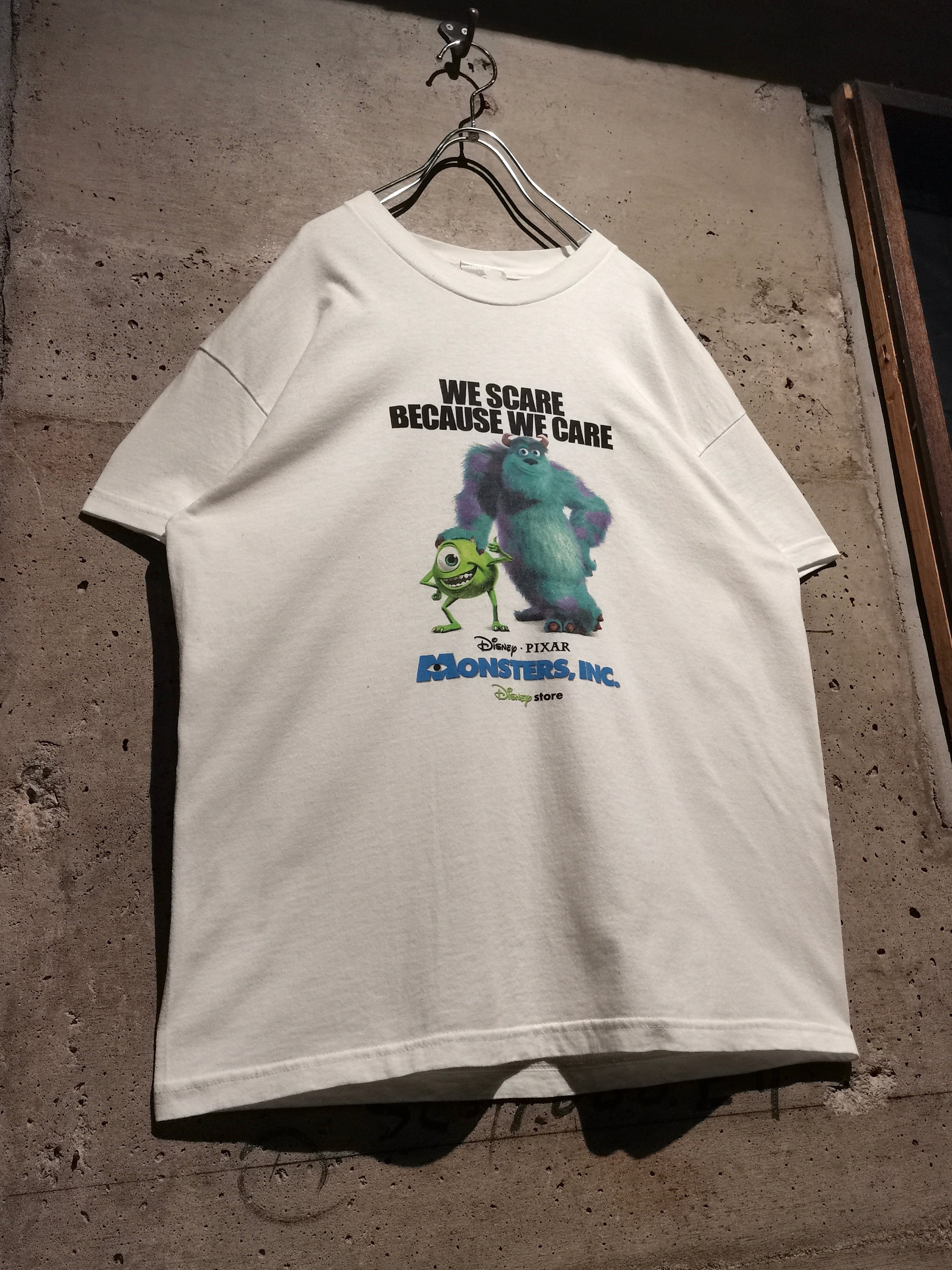 Caka】“Monsters, INC – Disney” 00s Vintage T-Shirt | Caka(カカ