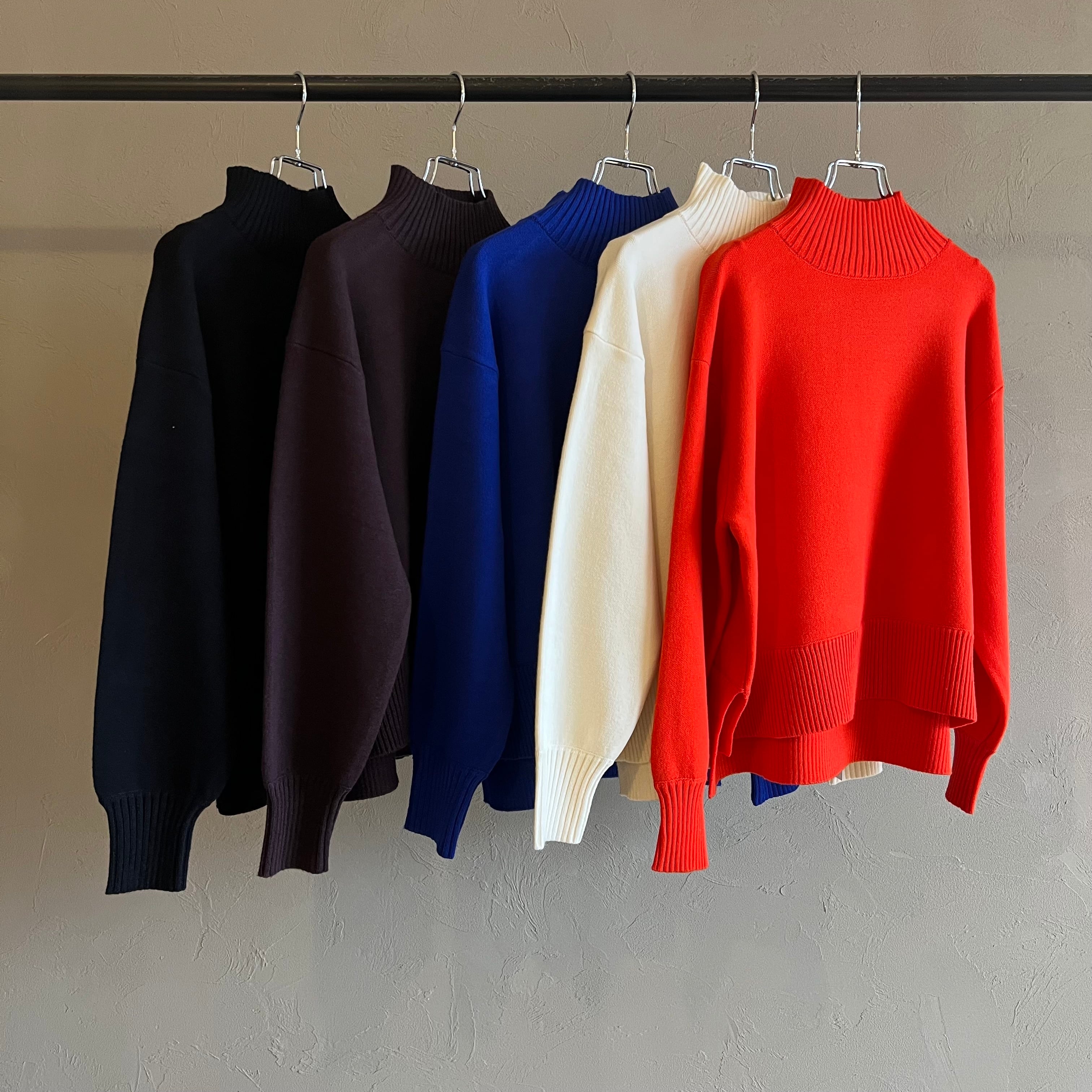 【 CLOCHE 】 サイドスリットウォッシャブルタートルニット