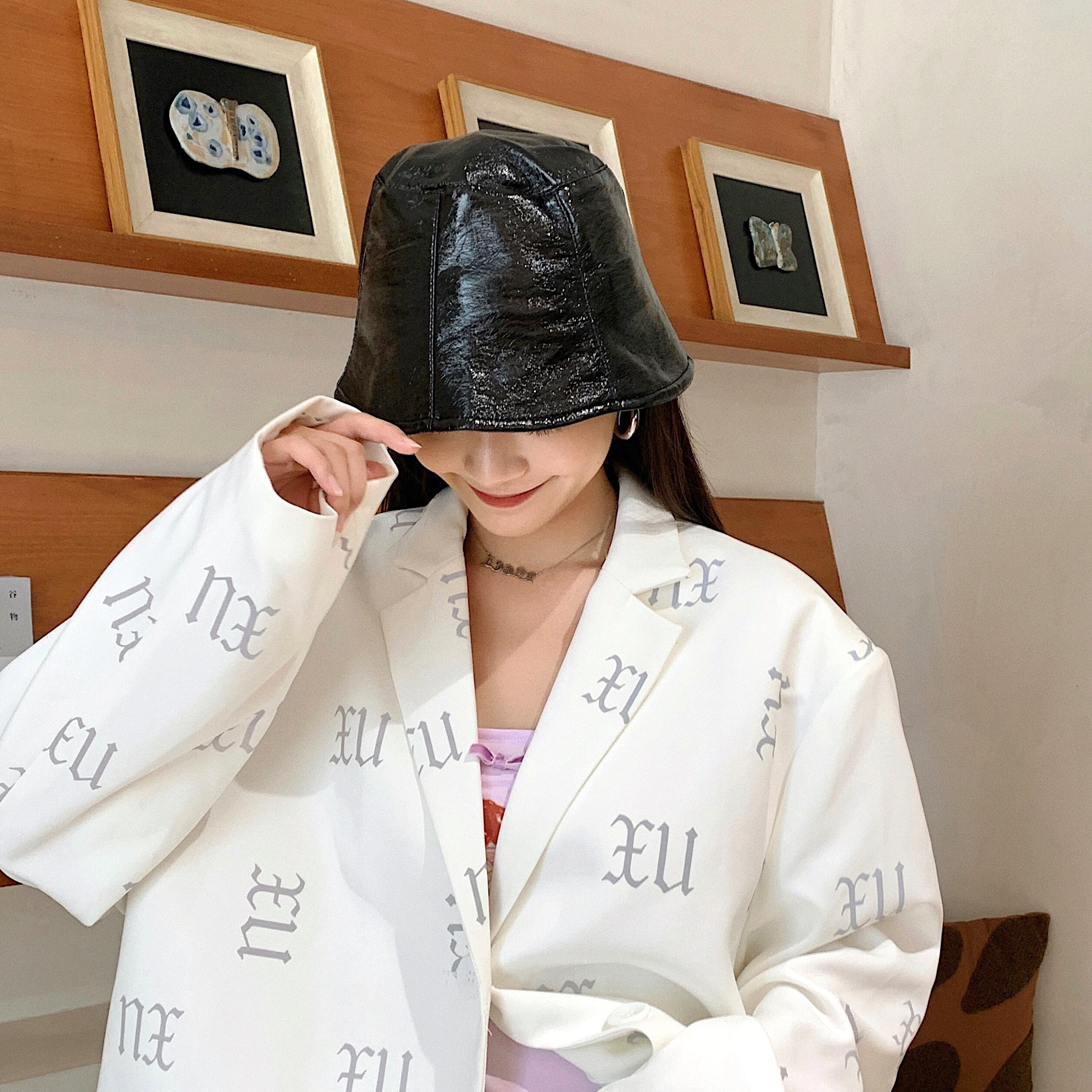 レザーオータムウィンターレッド 帽子 秋物 冬物 ブラック・アイド・ピーズ93525232940