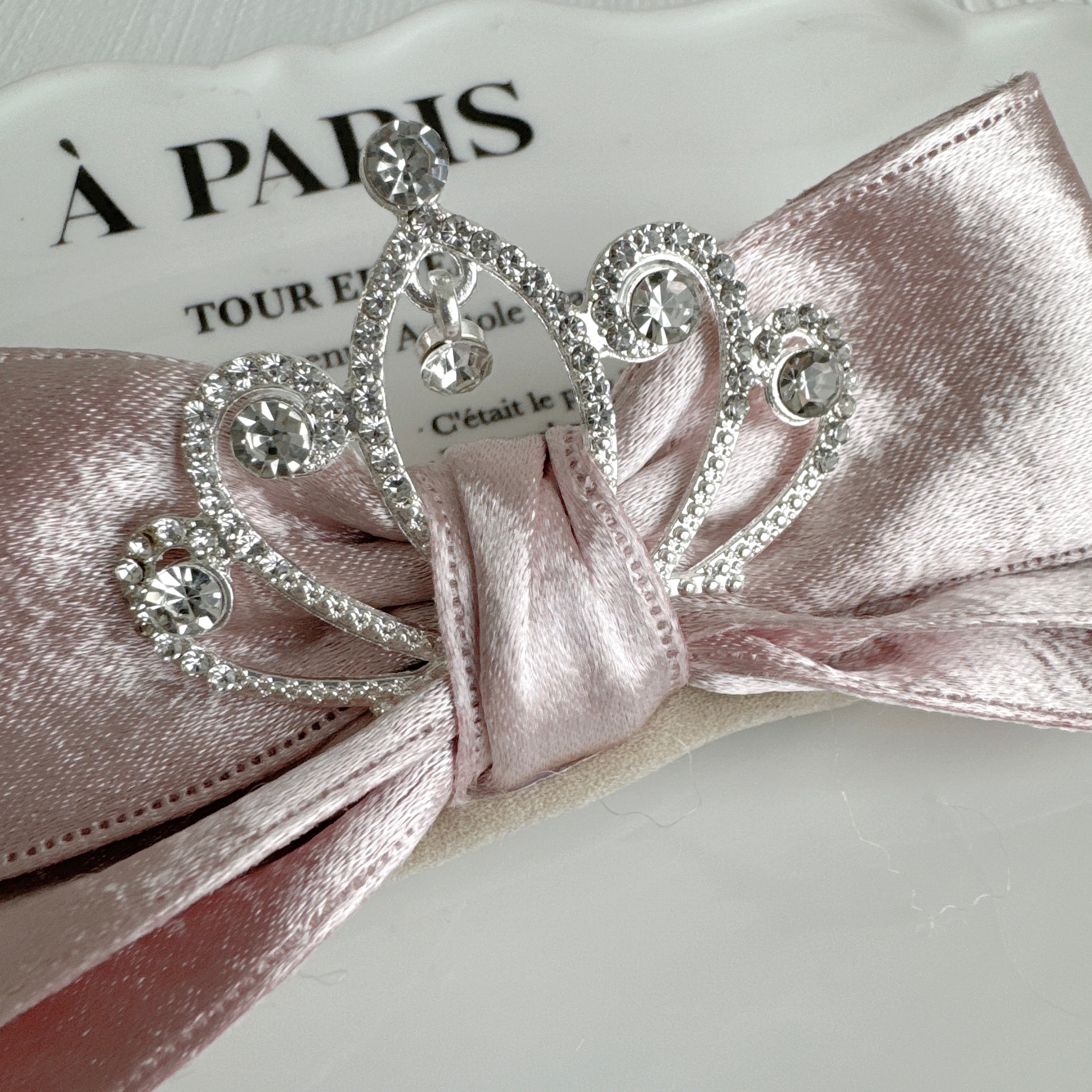 クラウン付きのキラキラおリボンヘアバンド