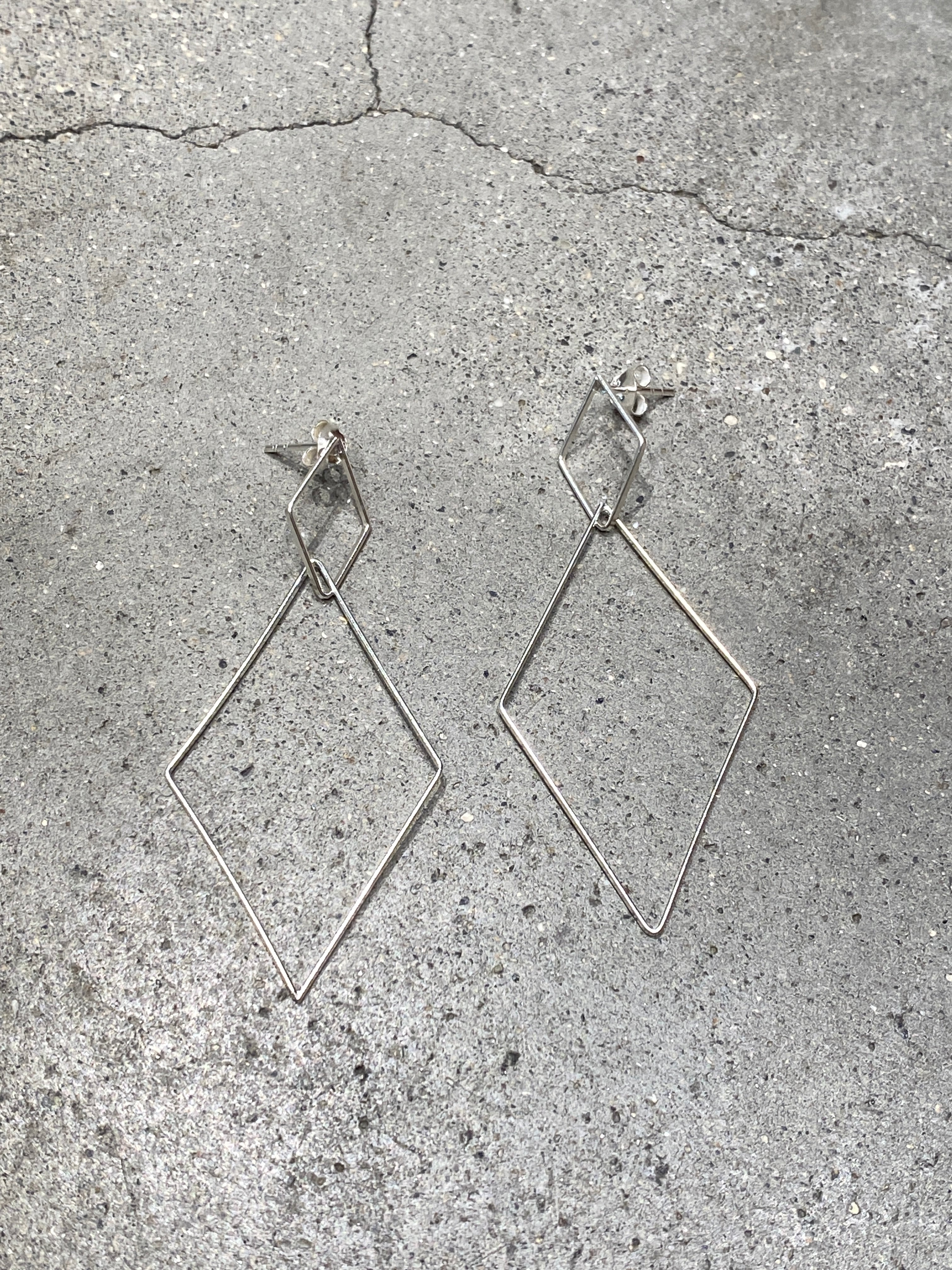 ◾️Double diamond pierce◾️ | The VINTAGING