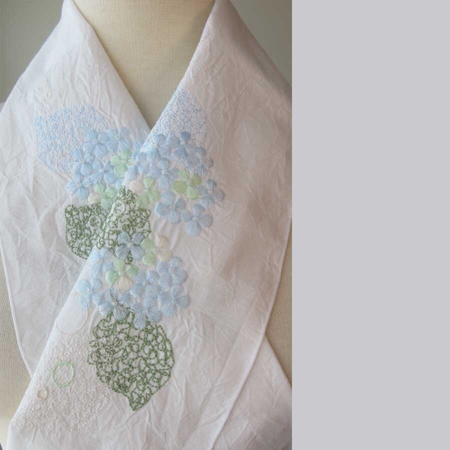新作！グラデーション　超ボリューム刺繍半衿『しだれ藤柄』薄クリームぼかし 半襟 | 富士商会