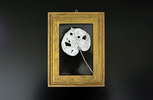 刻の葉 − TOKI NO HA − オオバキの葉を焼き付けた、時を飾るインテリアガラス２