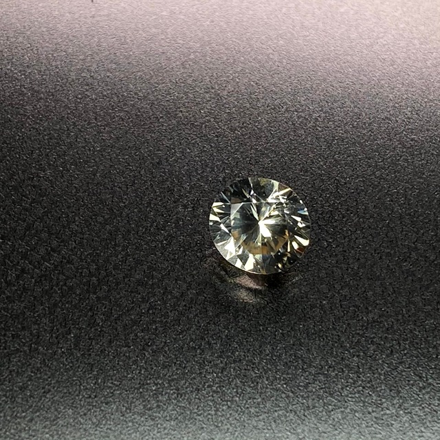 ⁂天然⁂　◇リューコガーネット◇　3.27ct 　ミャンマー産