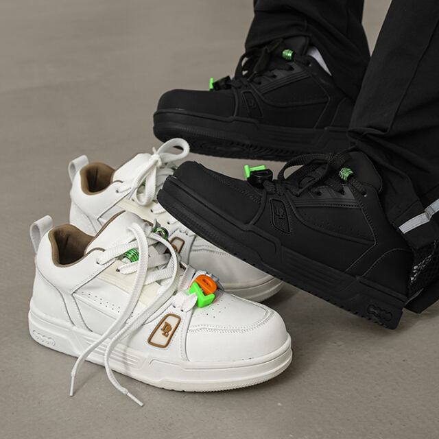 【予約販売】スニーカー 韓国 ダッド メンズ スニーカー レザー 差し色 靴 白 ホワイト ブラック 黒 シック お洒落 カジュアル ストリート 24cm/24.5cm/25cm/25.5cm/26cm/26.5cm/27cm
