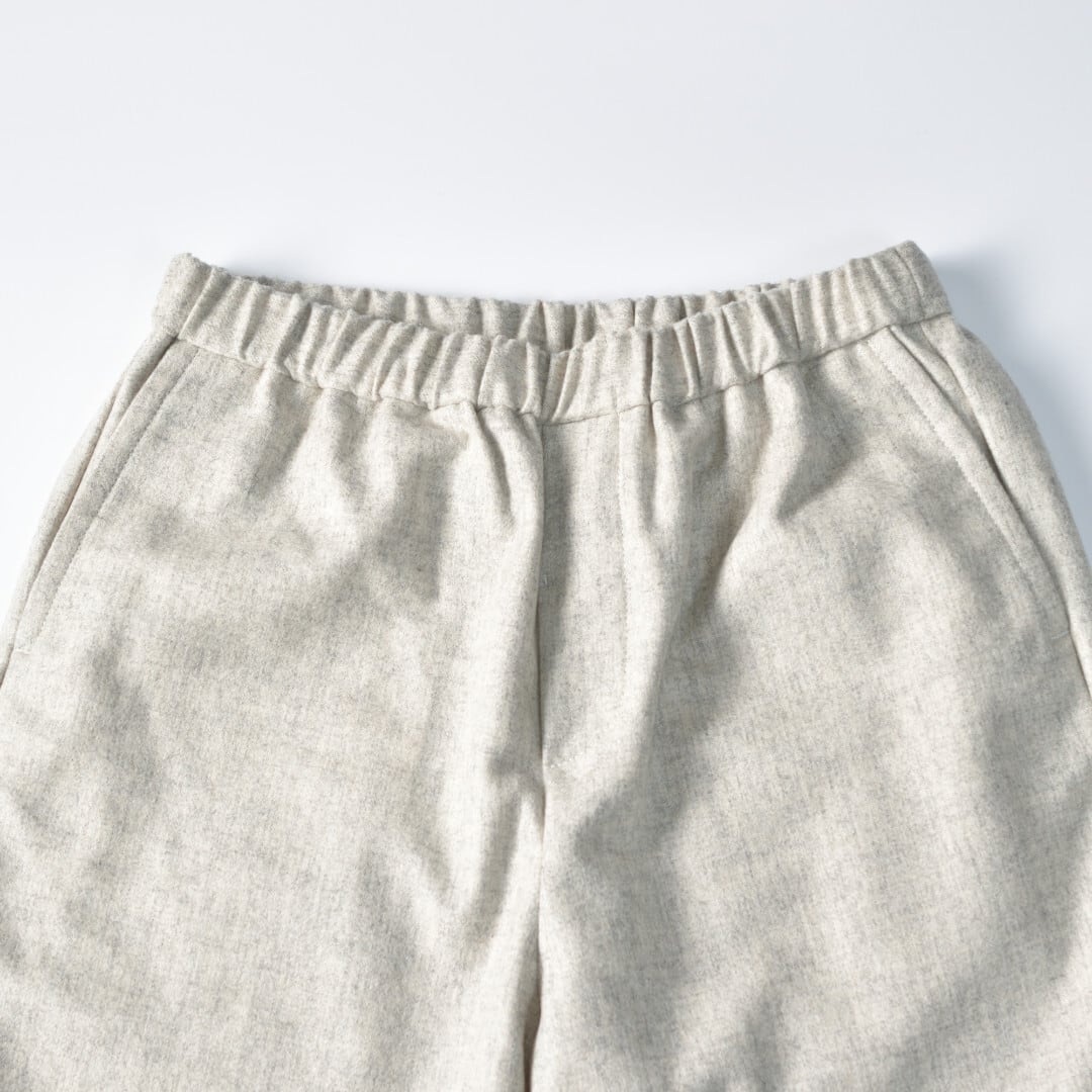 maison de soil メゾンドソイル ウールフランネルイージーテーパードパンツ・シルバーグレイ ウール生地を使ったとてもシルエットがキレイなイージーパンツです【送料無料】