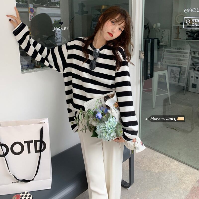 オータムルーズカラーラウンドネックTシャツ シャツ ブラックホワイトストライプ薄手 ロング 秋物 Oネック モンロー49627971637
