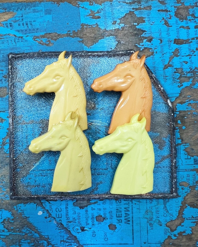 vintage horse plastics brooch