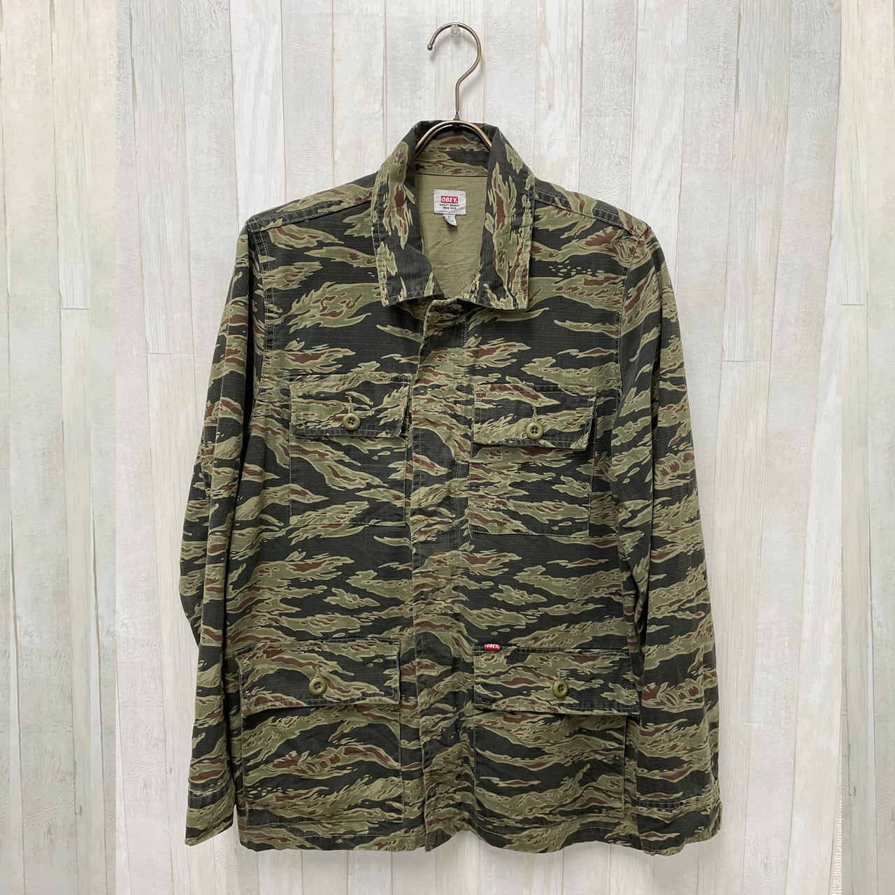 ☆美品(未使用)☆ 迷彩カモフラ❕カナダ軍のフィールドジャケット 