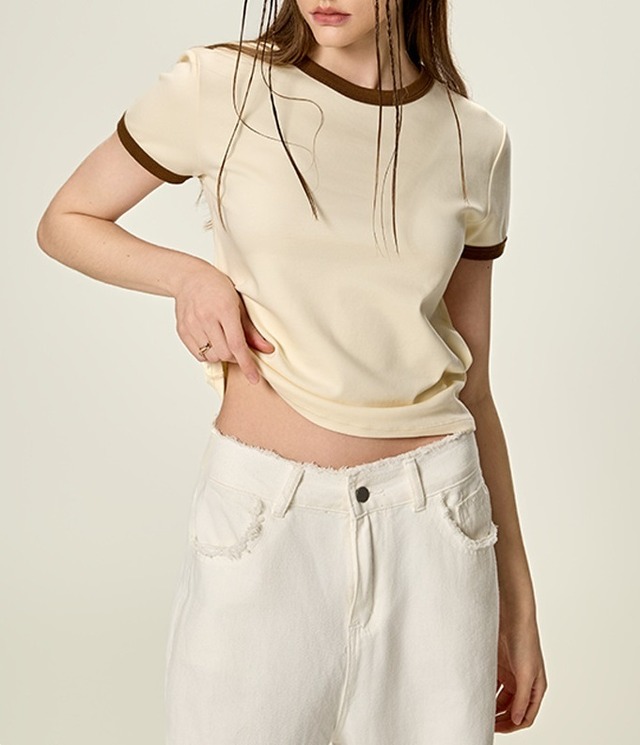 バイカラー 配色 半袖 Tシャツ レディース トップス カットソー プルオーバー インナー ミディアム 半袖 ラウンドネック 襟なし かわいい 大人可愛い シンプル カジュアル おしゃれ かっこいい こなれ感 ボーイッシュ スポーティー 無地 春 夏 秋 冬 ロングシーズン ママ 通勤 学生 学校 通学 デート お出かけ 旅行 公園 女子会 休日 ショッピング カフェ 重ね着 普段使い 着回し S M L XL 黒 ブラック 茶色 ブラウン ライトグリーン クリーミーアプリコット