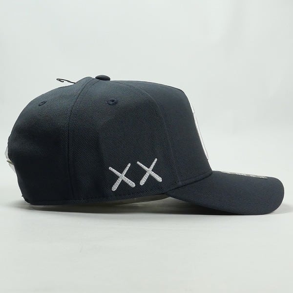 Size【M/L】 KAWS カウズ ×Nike Club Structured AFRAME New York