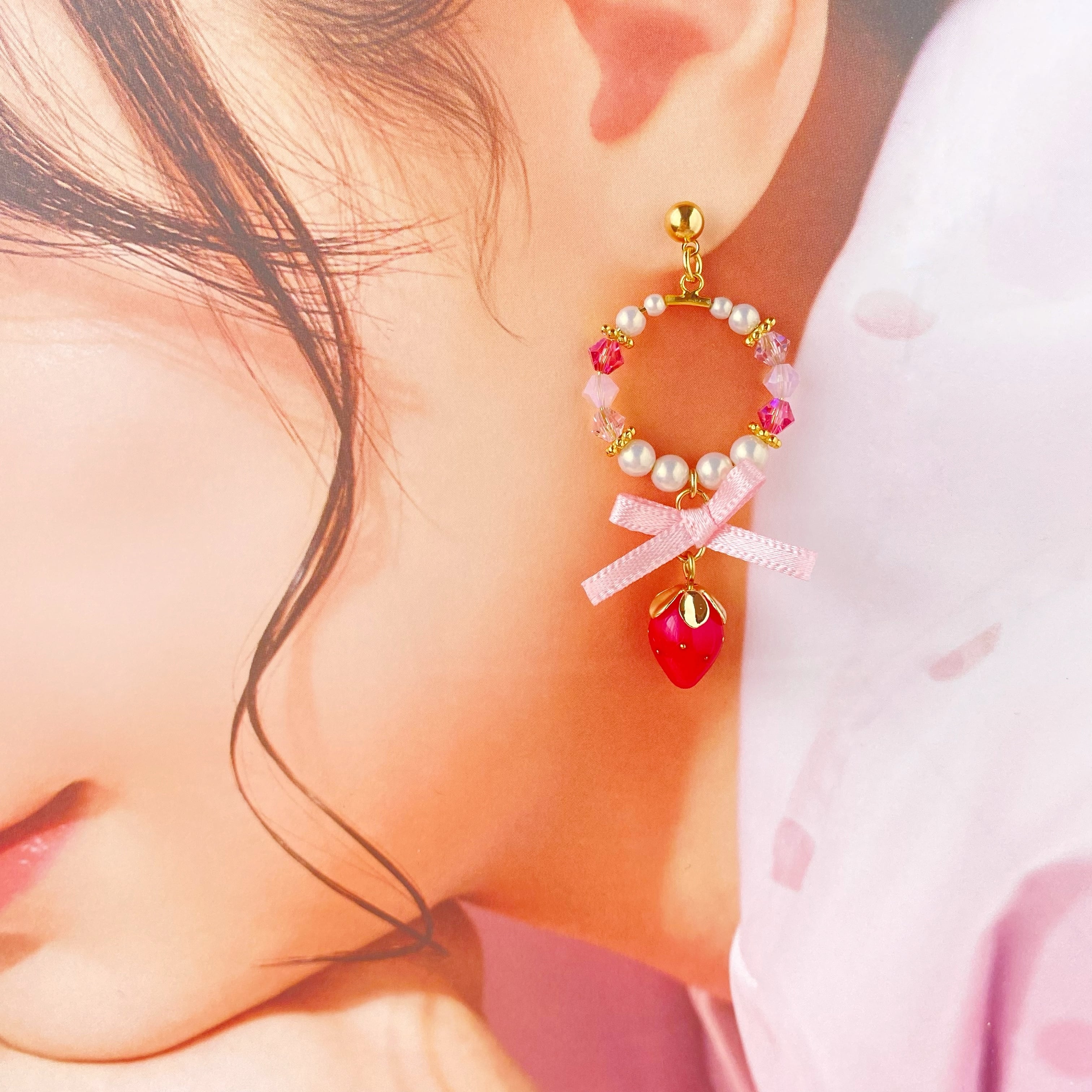 NO.68 ピアス　イヤリング　チャーム　いちごちゃん NO.68 ピアス イヤリング チャーム いちごちゃん