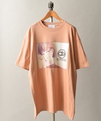 DEPROID×Itaru Snuggle up S/S TEE (C/BEI) DP-093