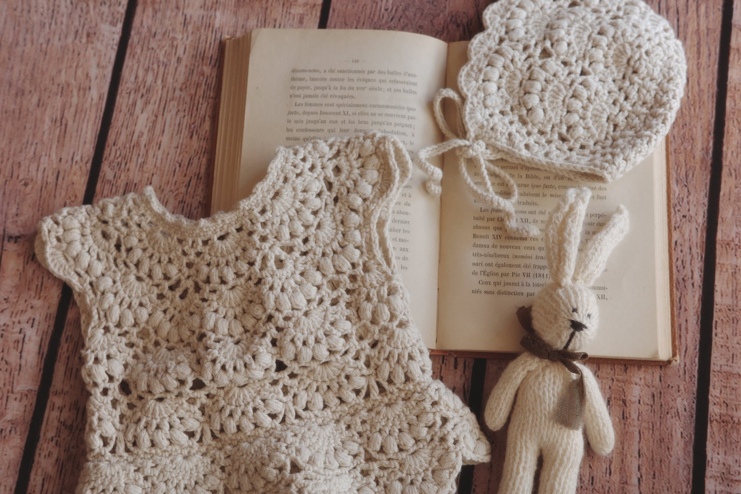 鍵編みドレス×ドライフラワー | ニューボーンフォト撮影グッズレンタル