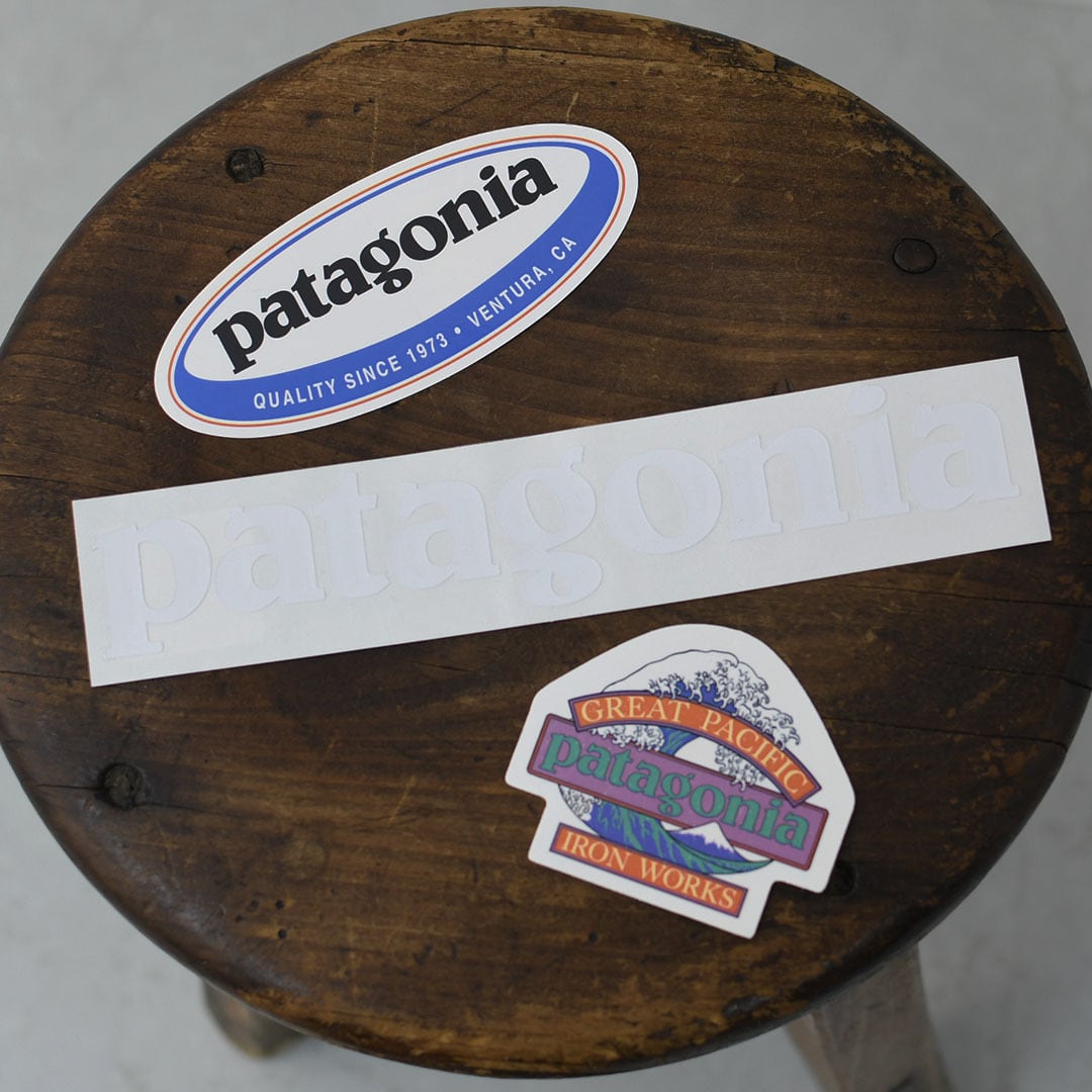 e*8様 Patagoniaパタゴニア Text ロゴ ポリサイクルフーディパー パタゴニア】patagonia【テキストロゴポリサイクルフーディー】黒