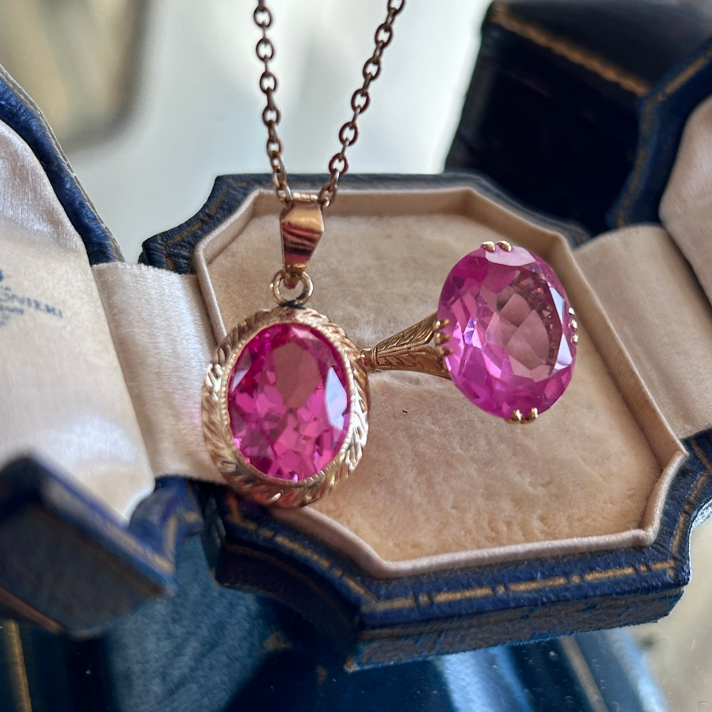 ヴィンテージ K18ルビーピンク合成石 和彫ペンダントトップ | bonbidou22