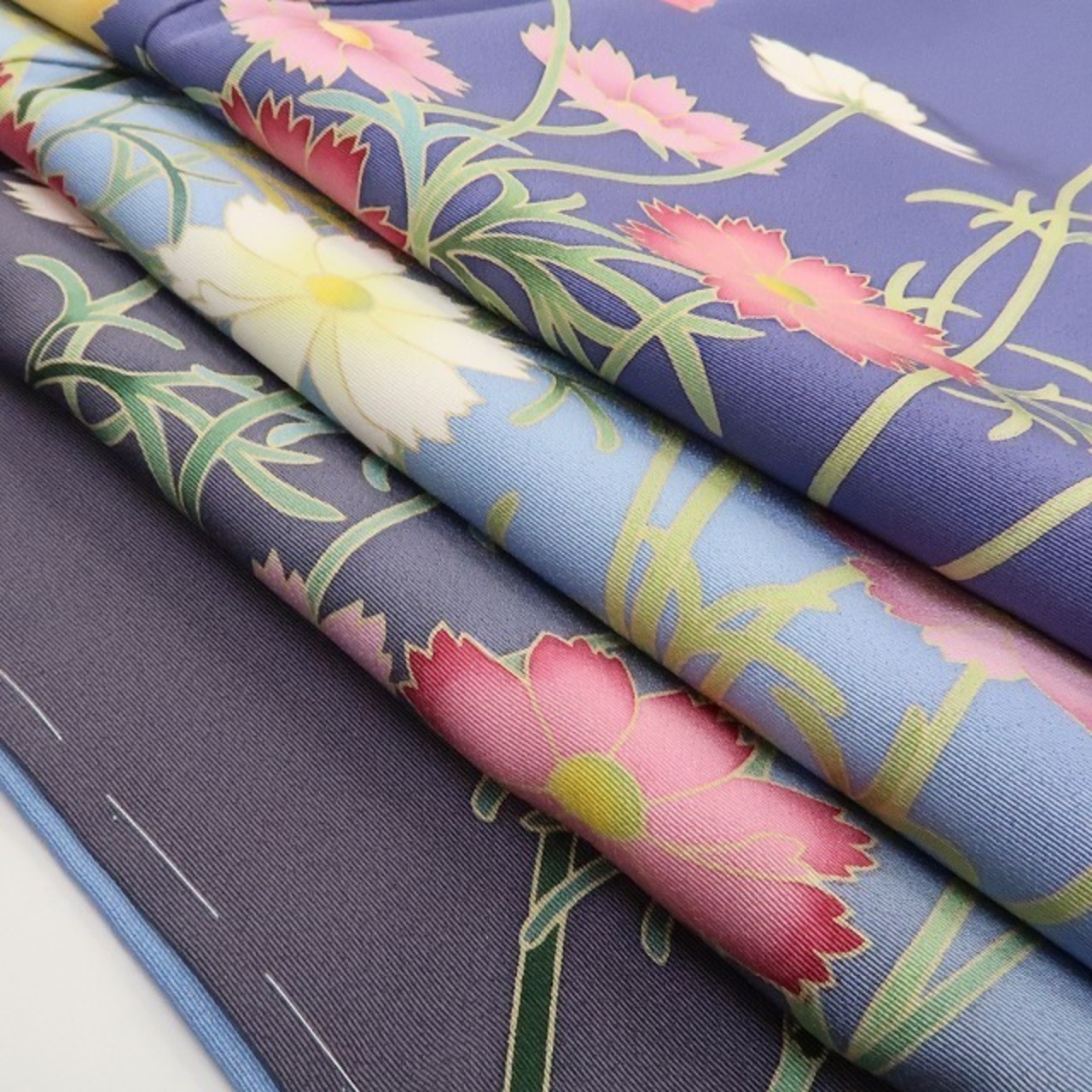 新品 鈴乃屋謹製 手描き友禅 秋桜 コスモス“花の調べに心澄ませば今か 
