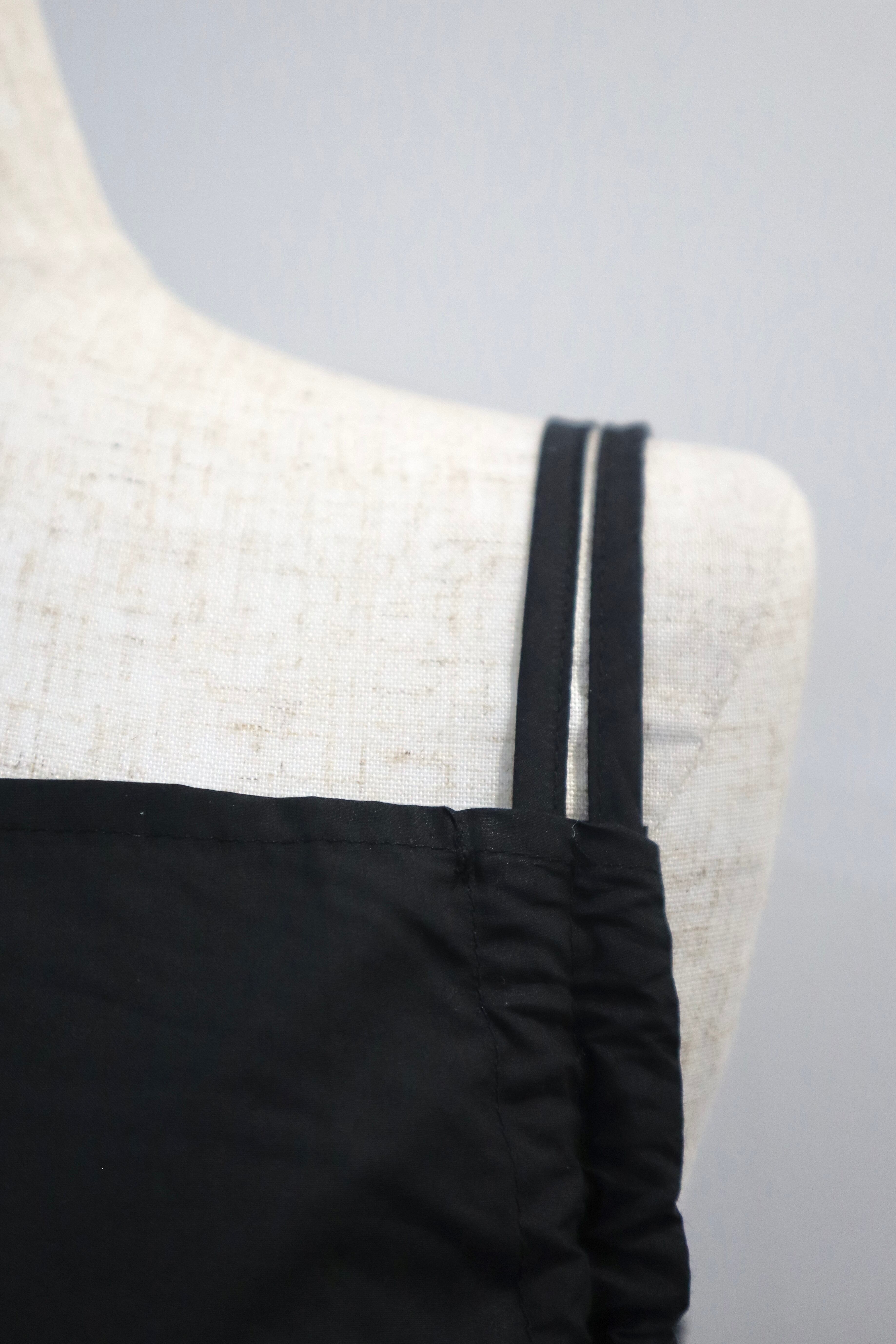 BASERANGE】PICTORIAL TOP | TOLMA.