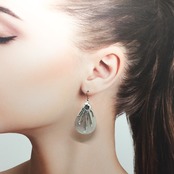 大きめシェルが抜群 ドロップシェル  ピアス＆イヤリング sl5_8_1_0519tp09-sl5_8_1_0519te10