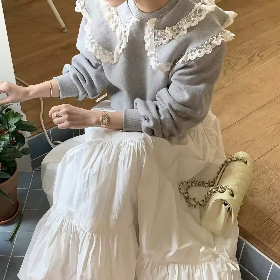 フリルビッグカラースウェット