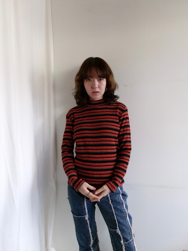 Border turtleneck top