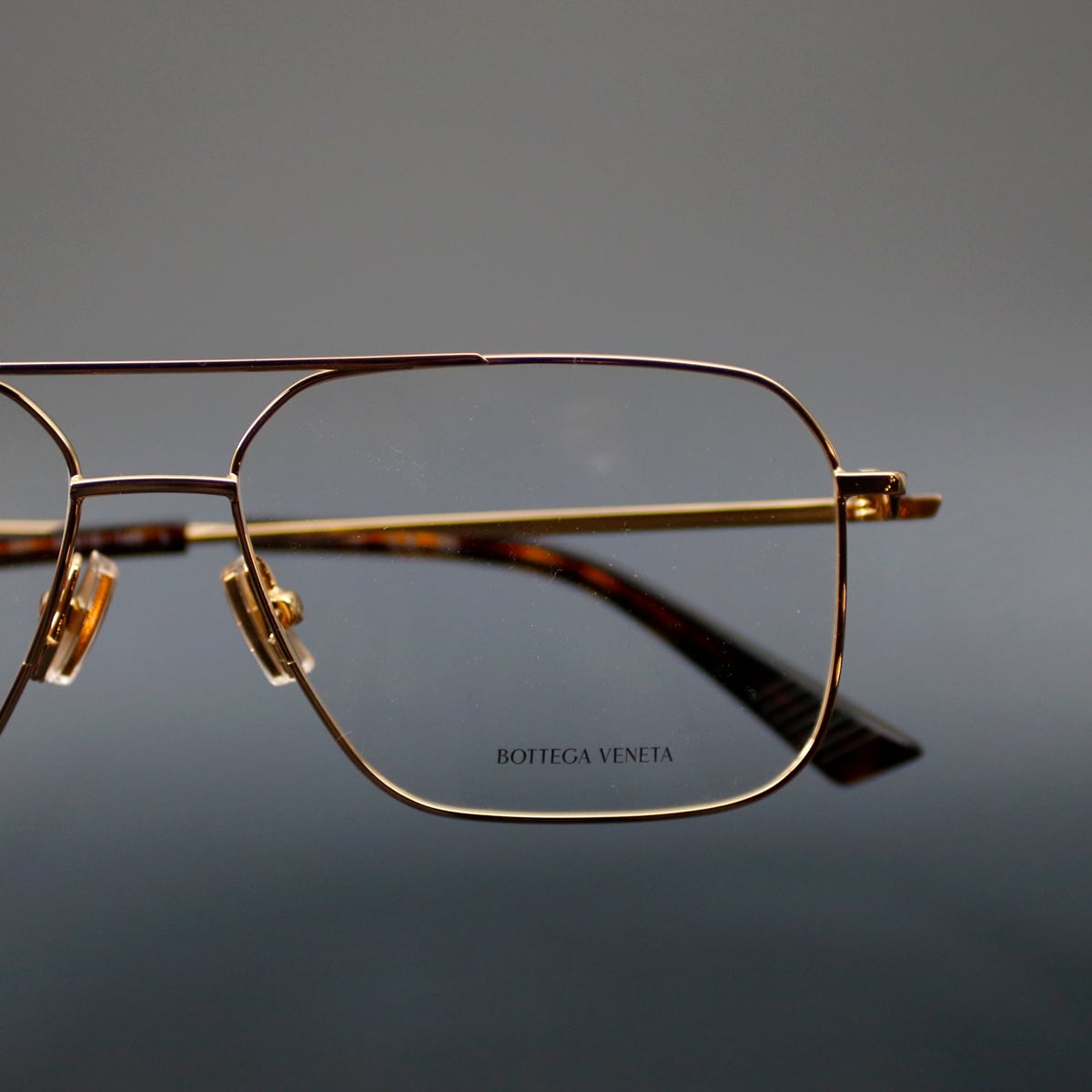 【BOTTEGA VENETA】BV1384O - 001 (XLARGE)