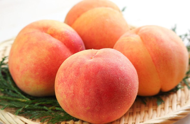 【桃】陽夏妃 ３㎏（8ｰ10個） ＜ 8/13-18頃の限定品♬＞ Peach "Yokahi"