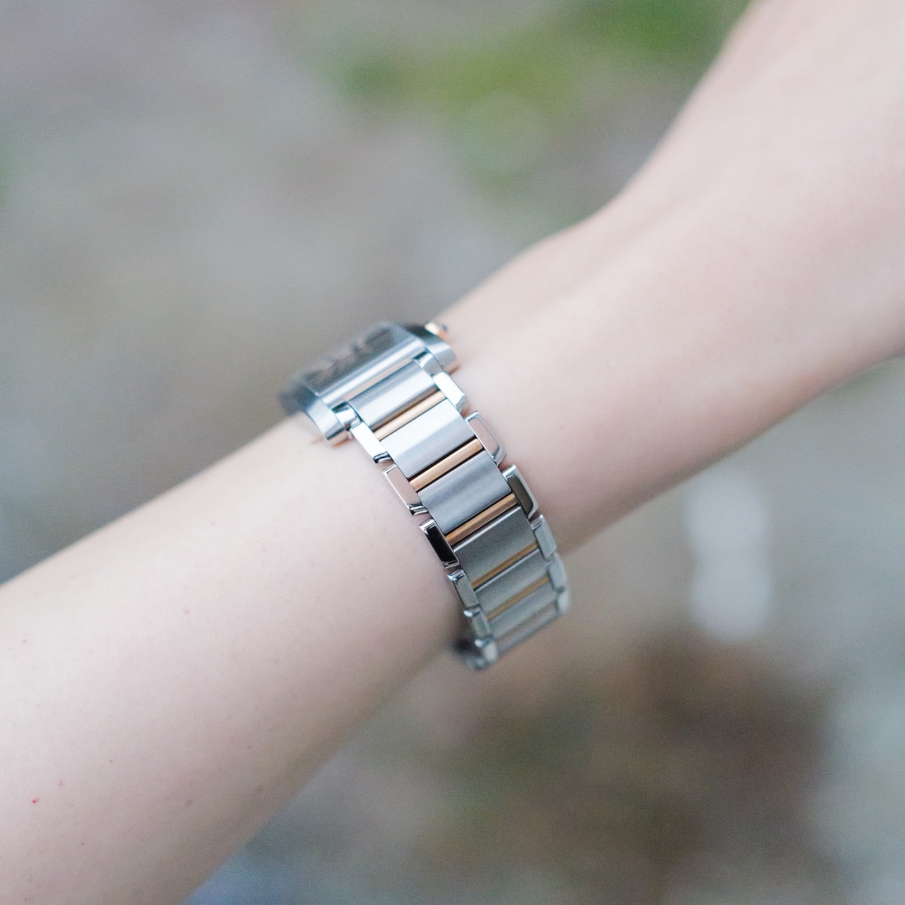 カルティエ タンクフランセーズ 黒文字盤 ピンクゴールド