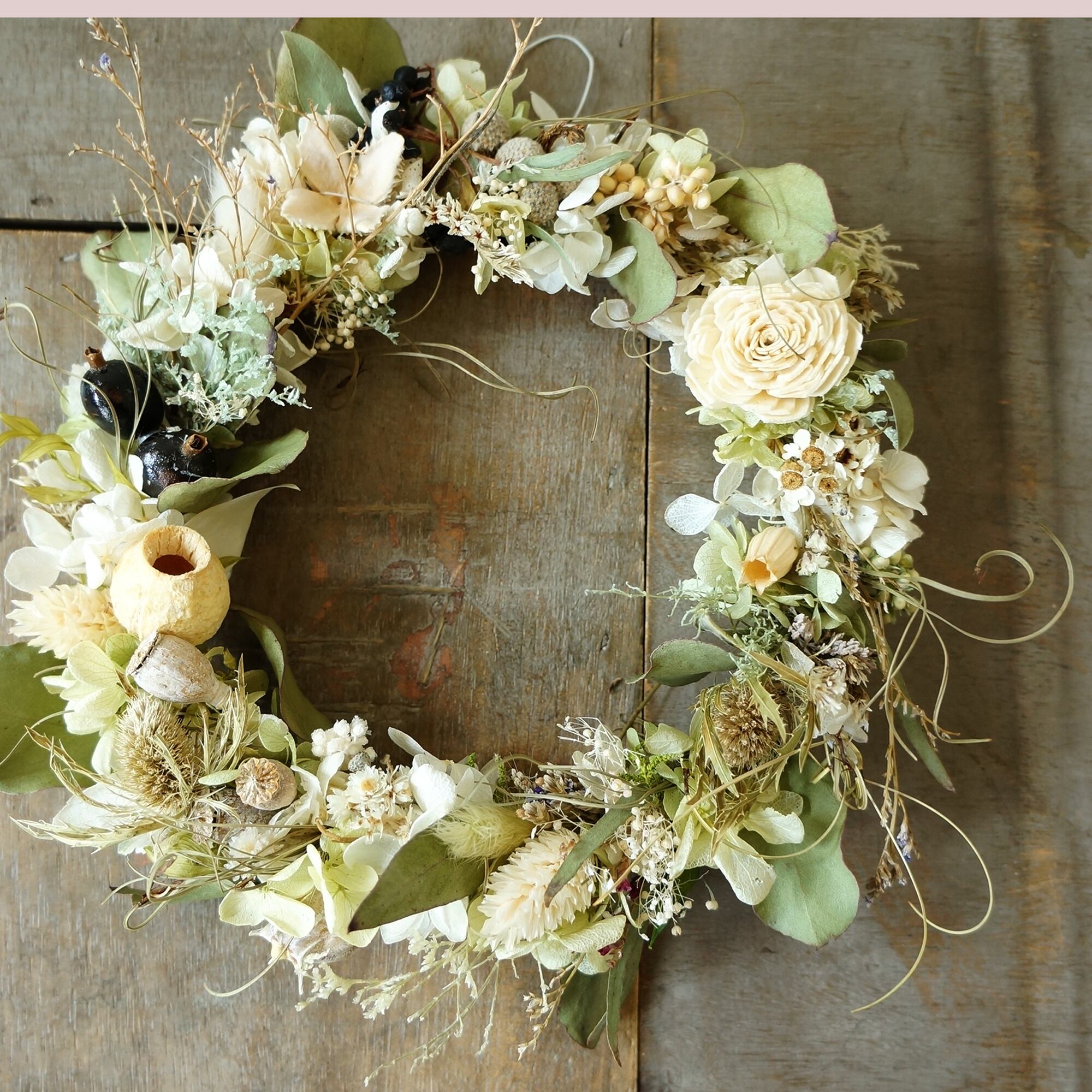 エリンジウムと紫陽花のブルーリース ユーカリ リューカデンドロン