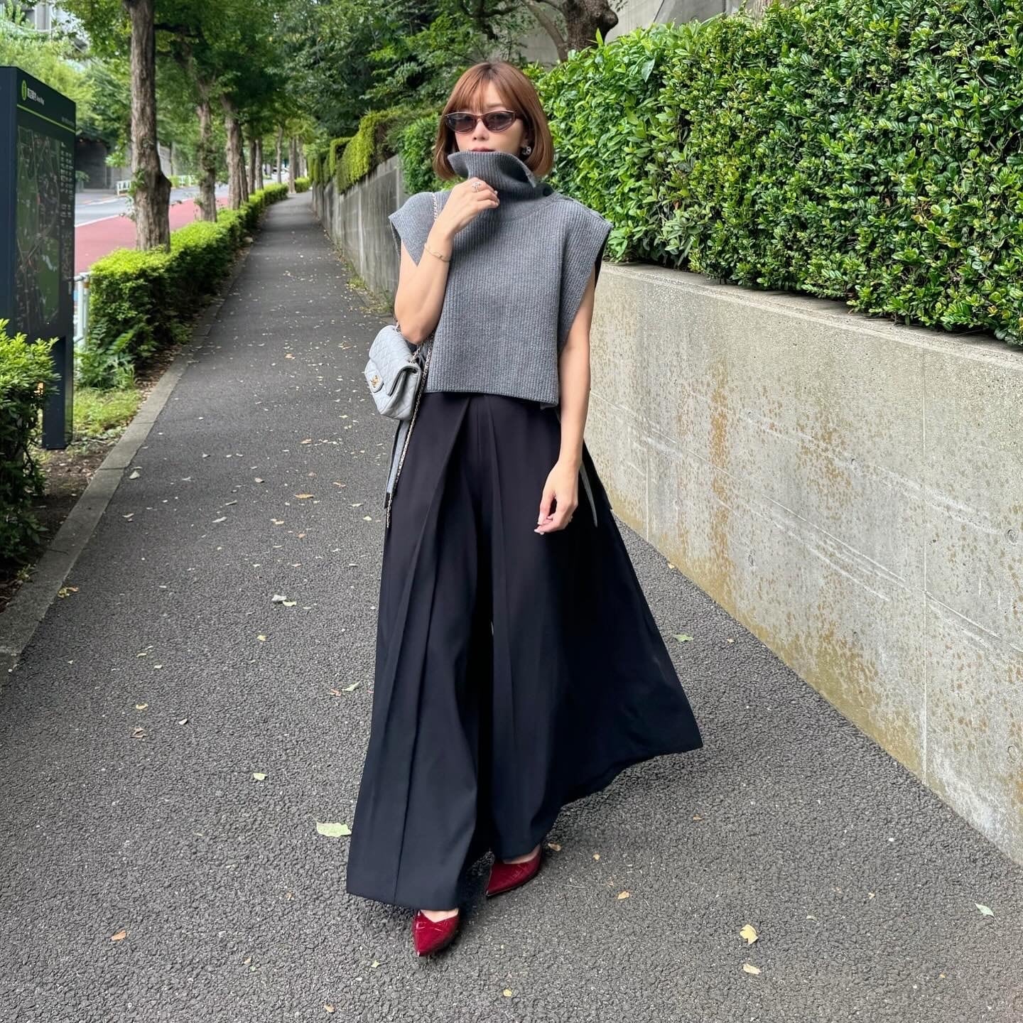 ノースリーブボタンダウンニット charre グレー | Cygne 