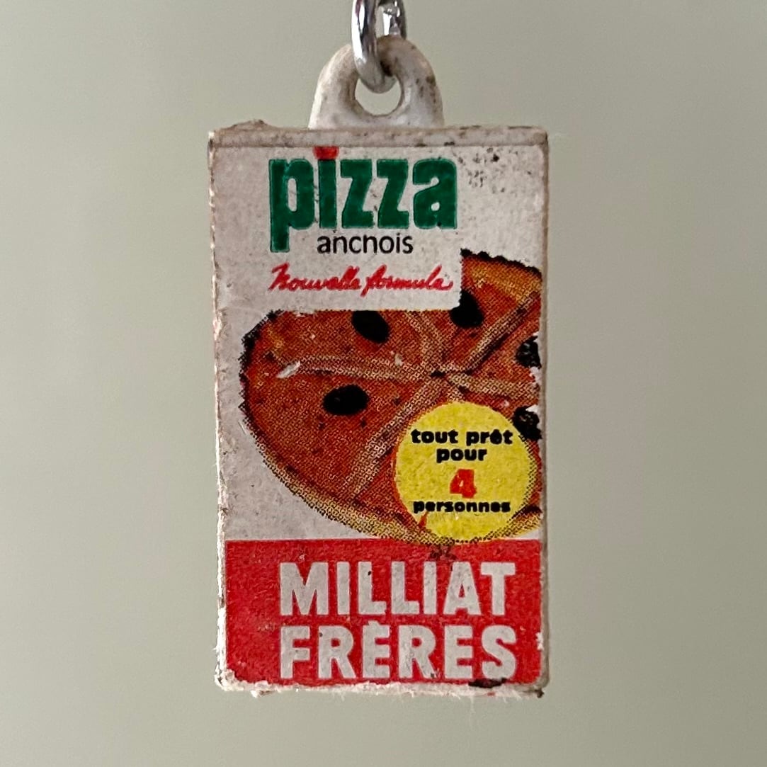 TUDOR 方位磁針 ブルボンキーホルダー | ブルボン蚤の市 ｜ブルボン