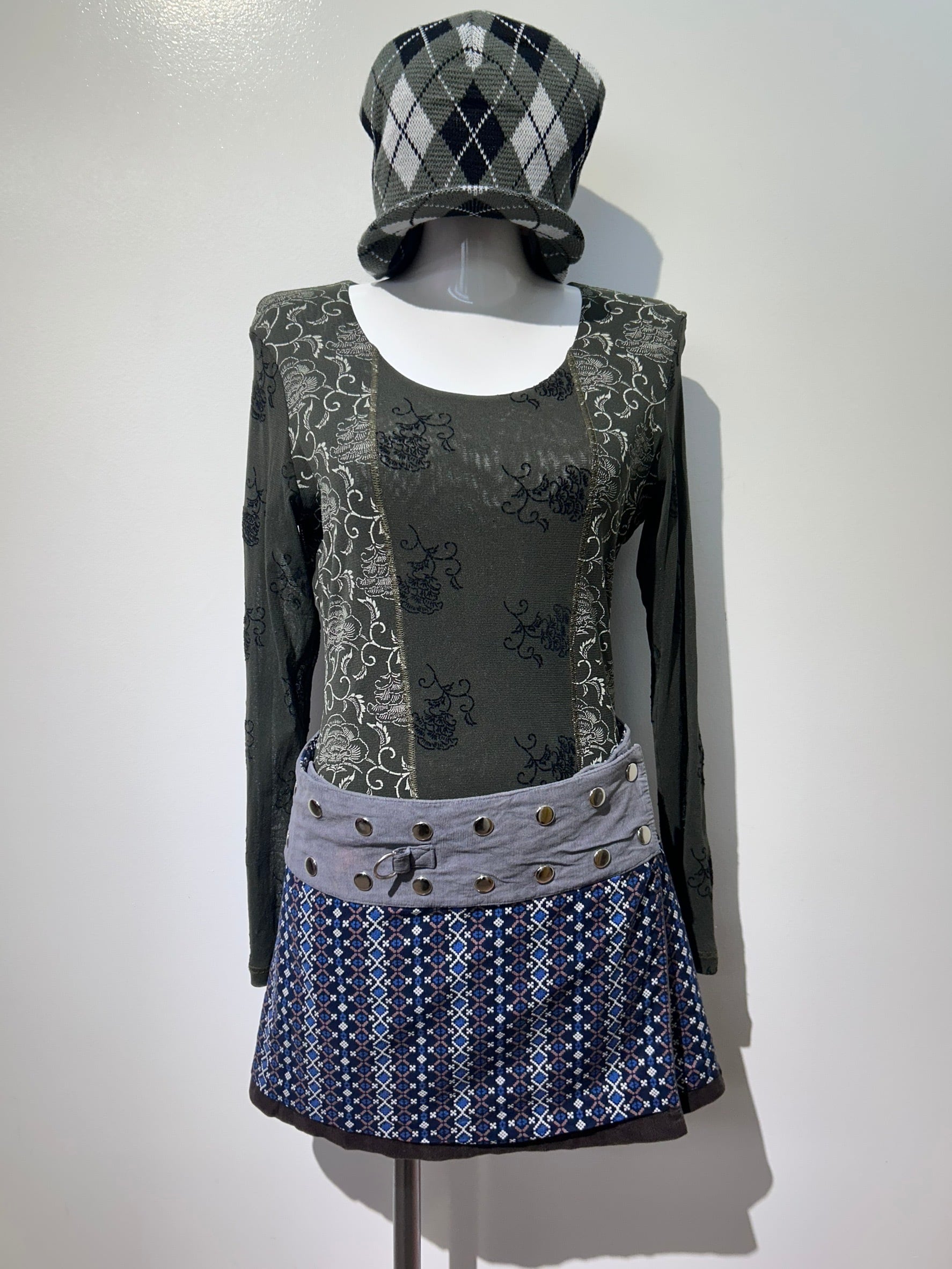 Reversible wrap skirt
