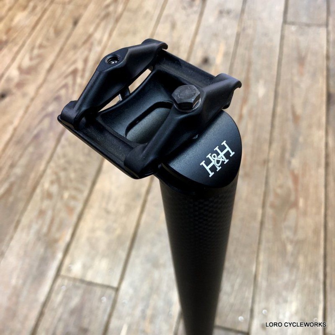 H&H カーボンシートポスト DC 12Kカーボン