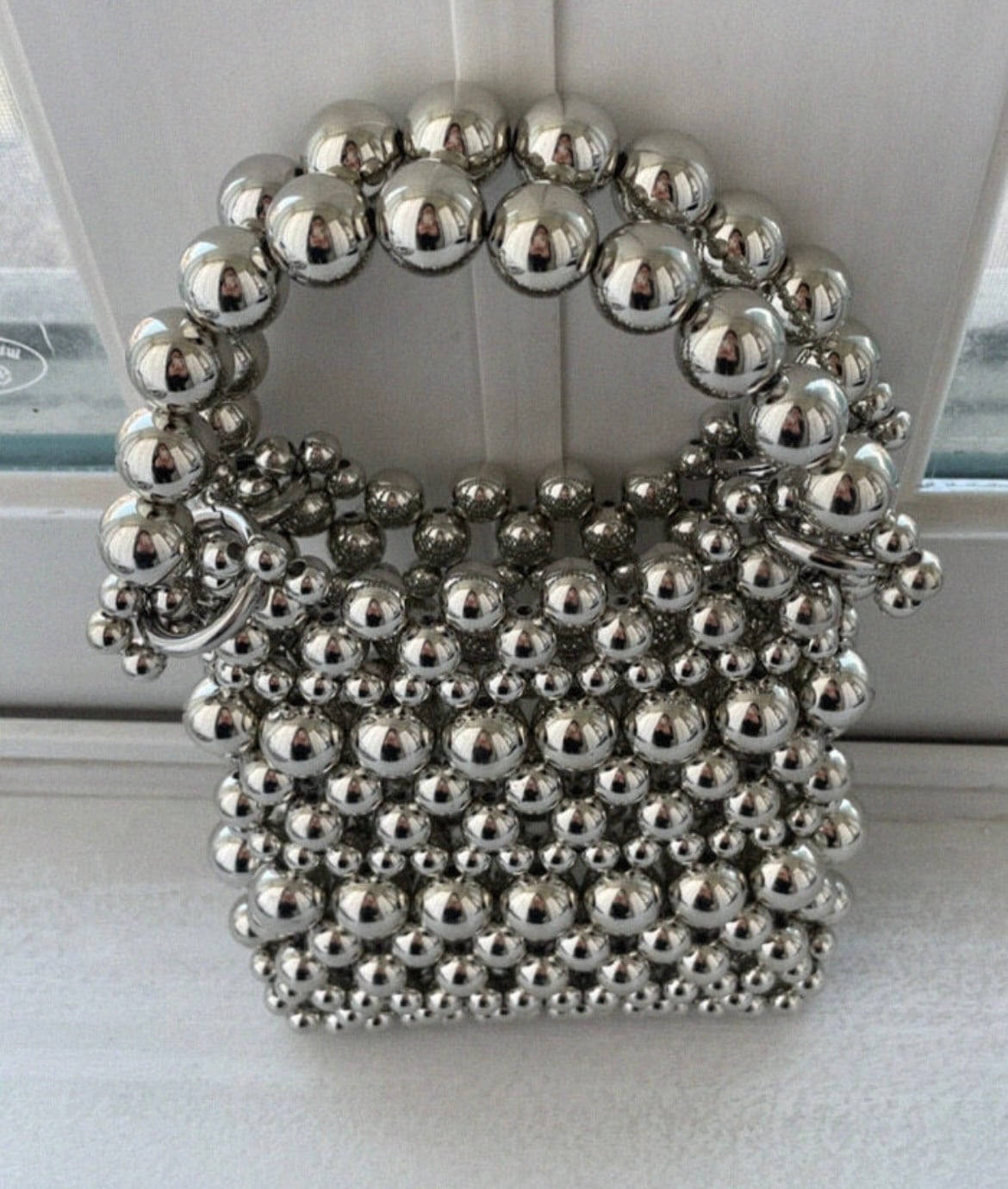 総ビーズ 装飾バッグ 蓋付き チェーン付き Beaded bag】チェーンを付けてショルダーにしても可愛い、おでかけ