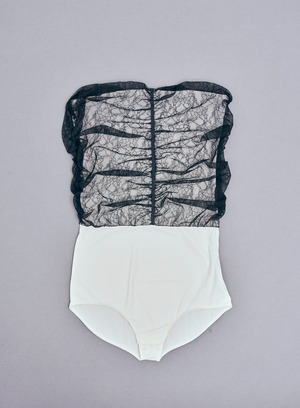 Lace bustire bodysuit / white×black