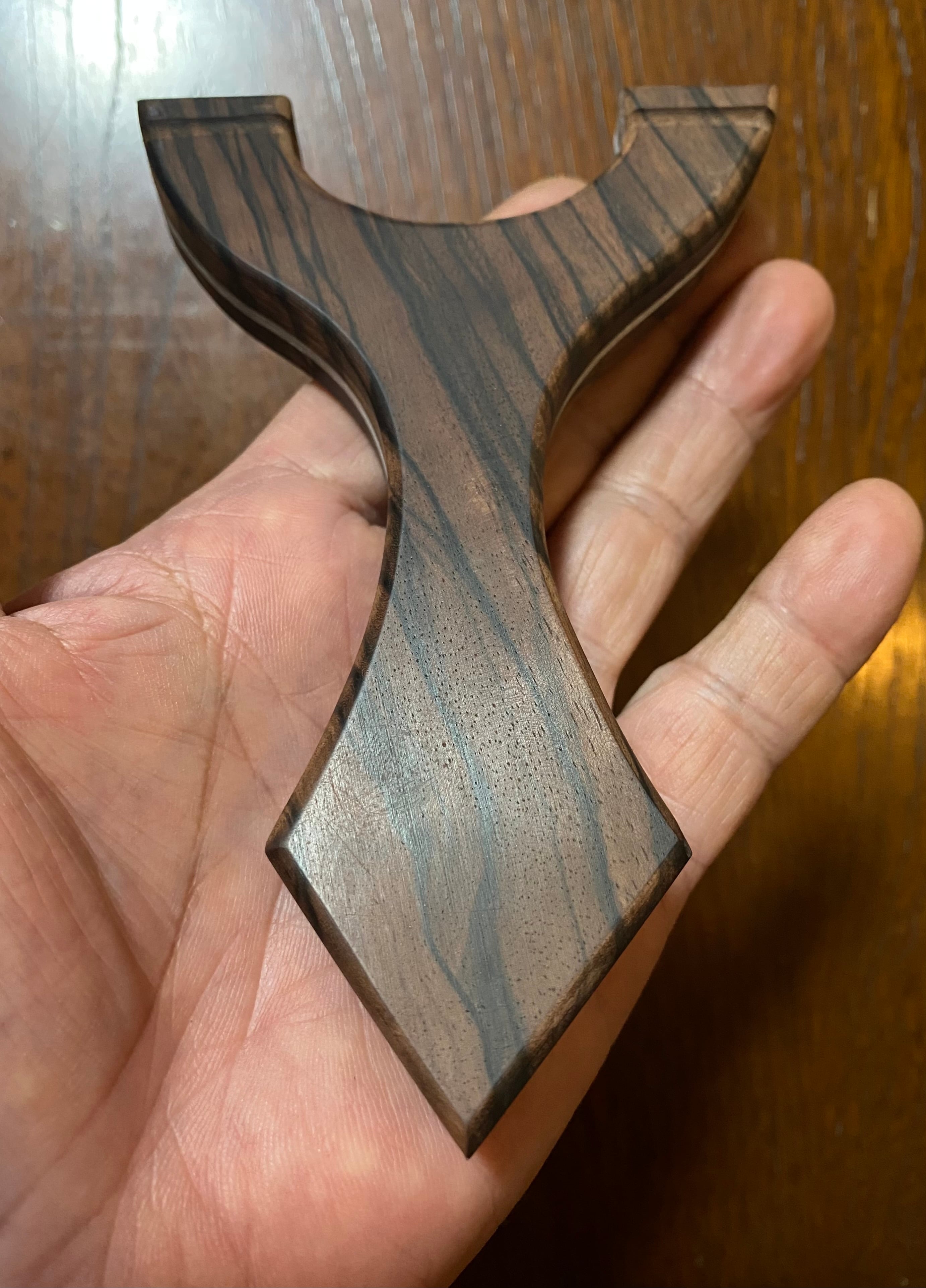 弾弓工房「庵野 吽」