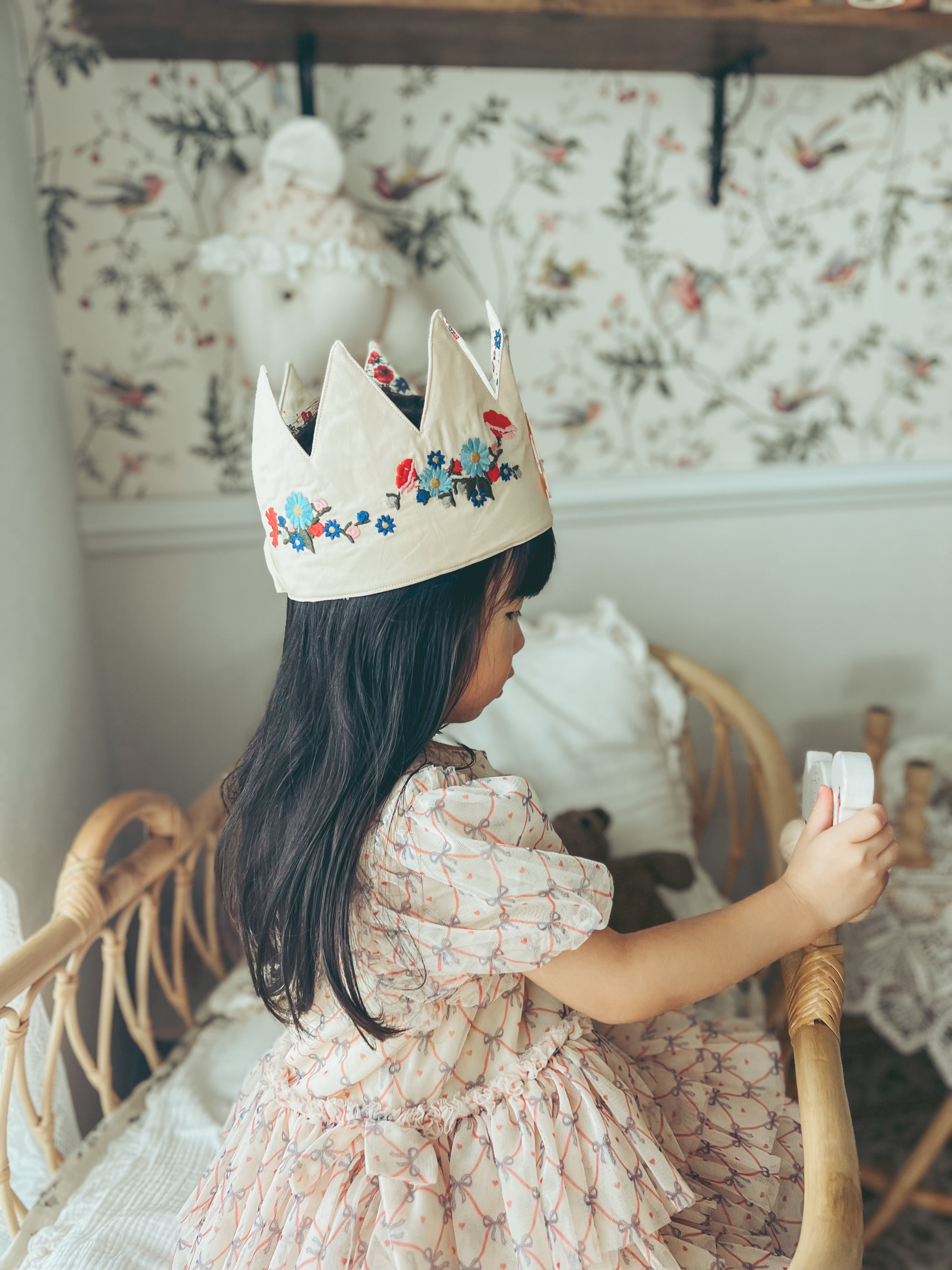 BIRTHDAY CROWN FLOWER【Konges Sloejd コンゲススロイド】バースデー