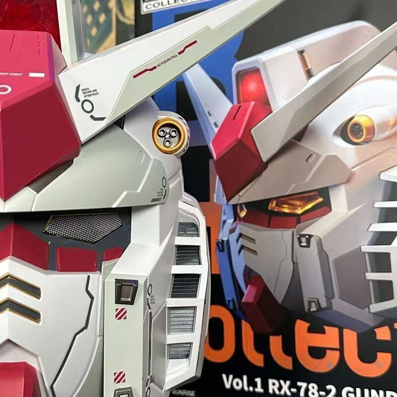 ガンダム発光ヘルメット 全頭着用タイプ 台座付き 高機動戦士コスプレ